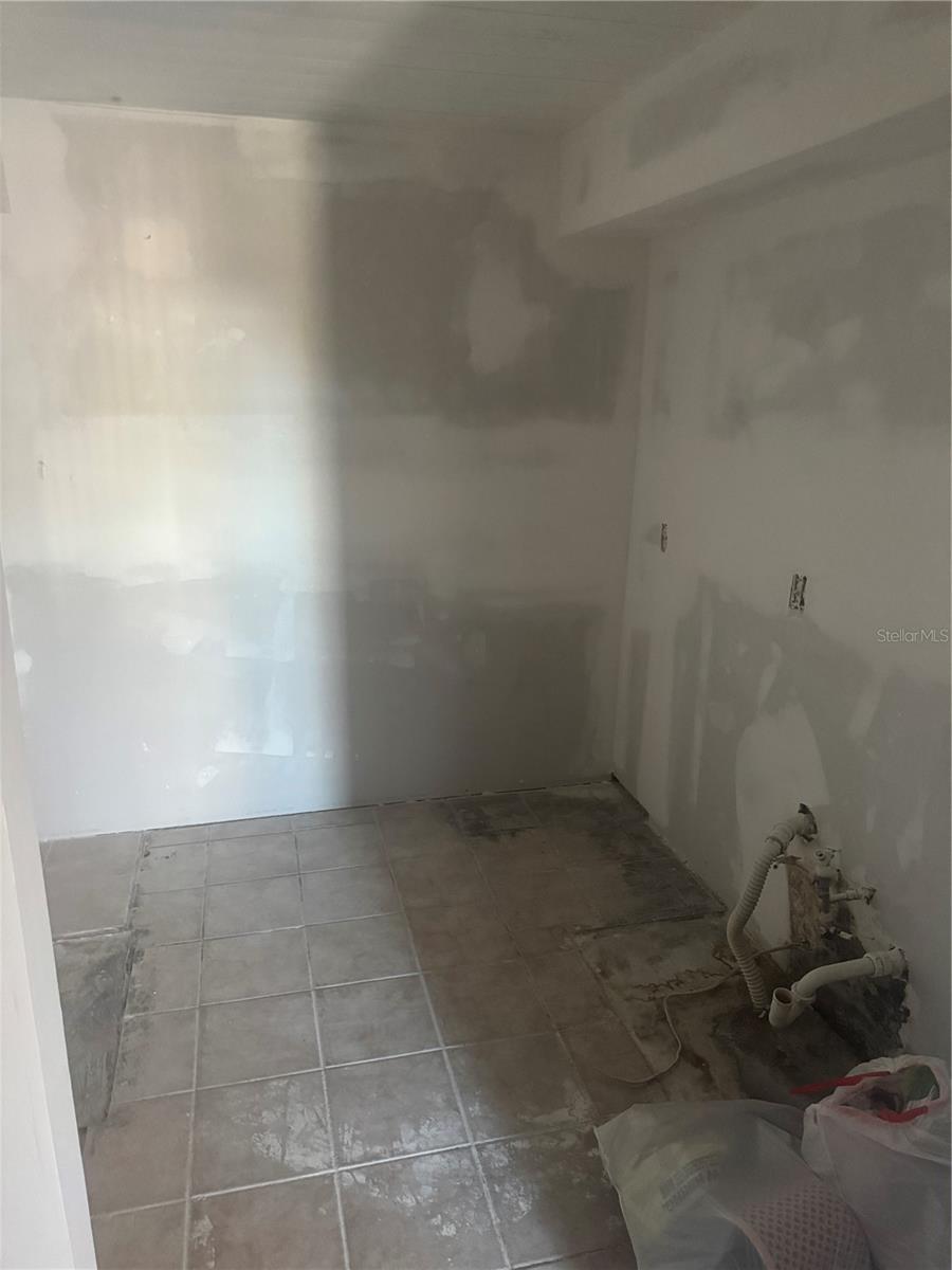 Listing photo id 2 for 7522 Needle Leaf Place 28