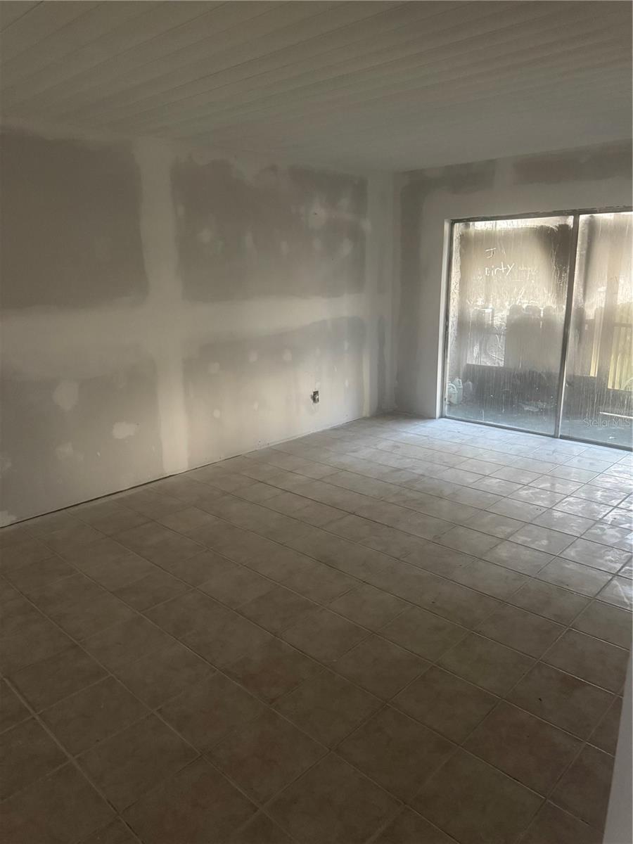 Listing photo id 3 for 7522 Needle Leaf Place 28