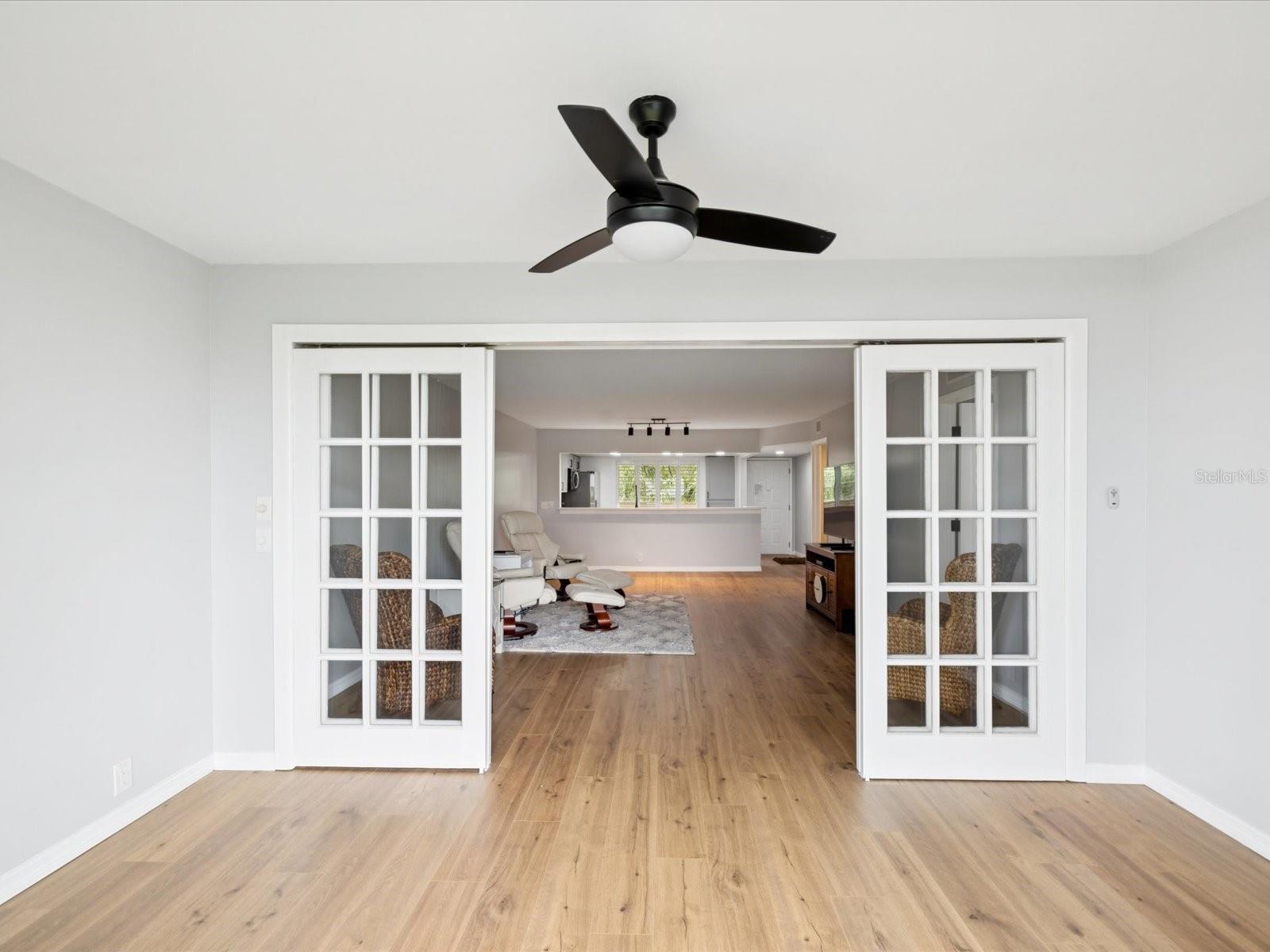 Image 14 of 72 For 3062 Eastland Boulevard 405