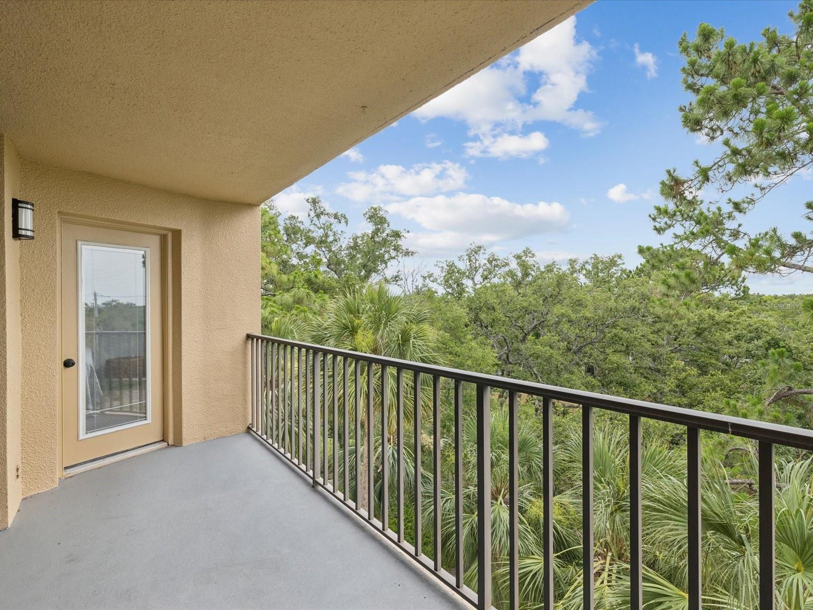 Image 17 of 72 For 3062 Eastland Boulevard 405