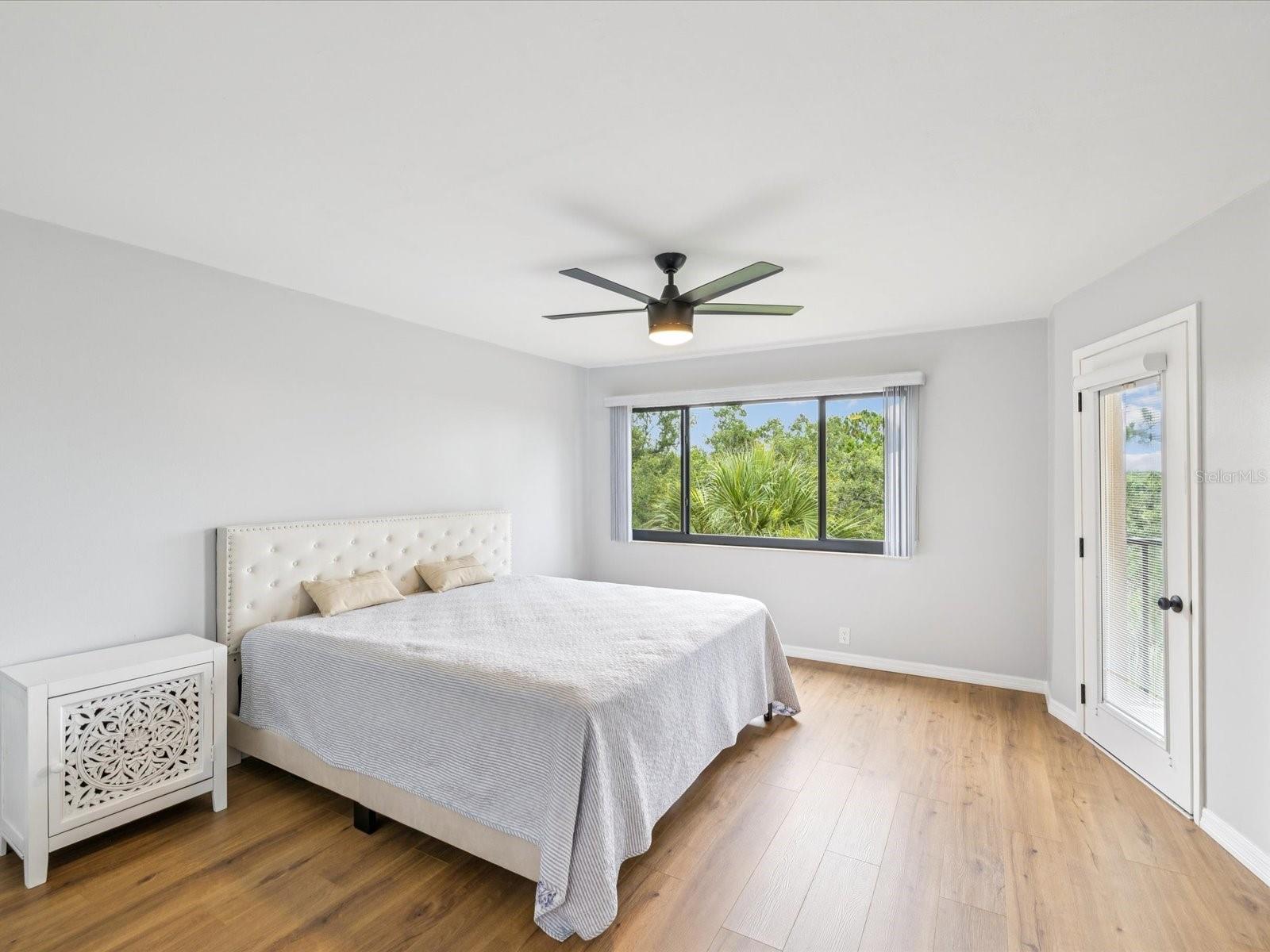 Image 18 of 72 For 3062 Eastland Boulevard 405