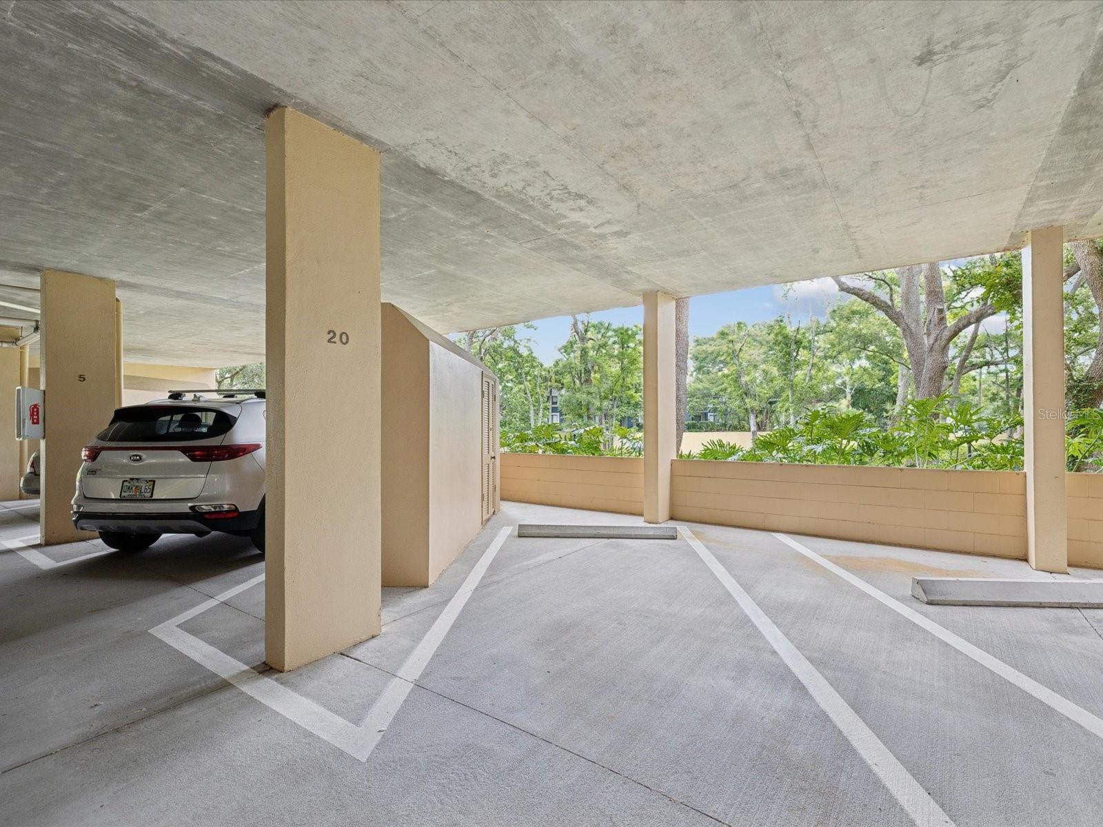 Image 36 of 72 For 3062 Eastland Boulevard 405