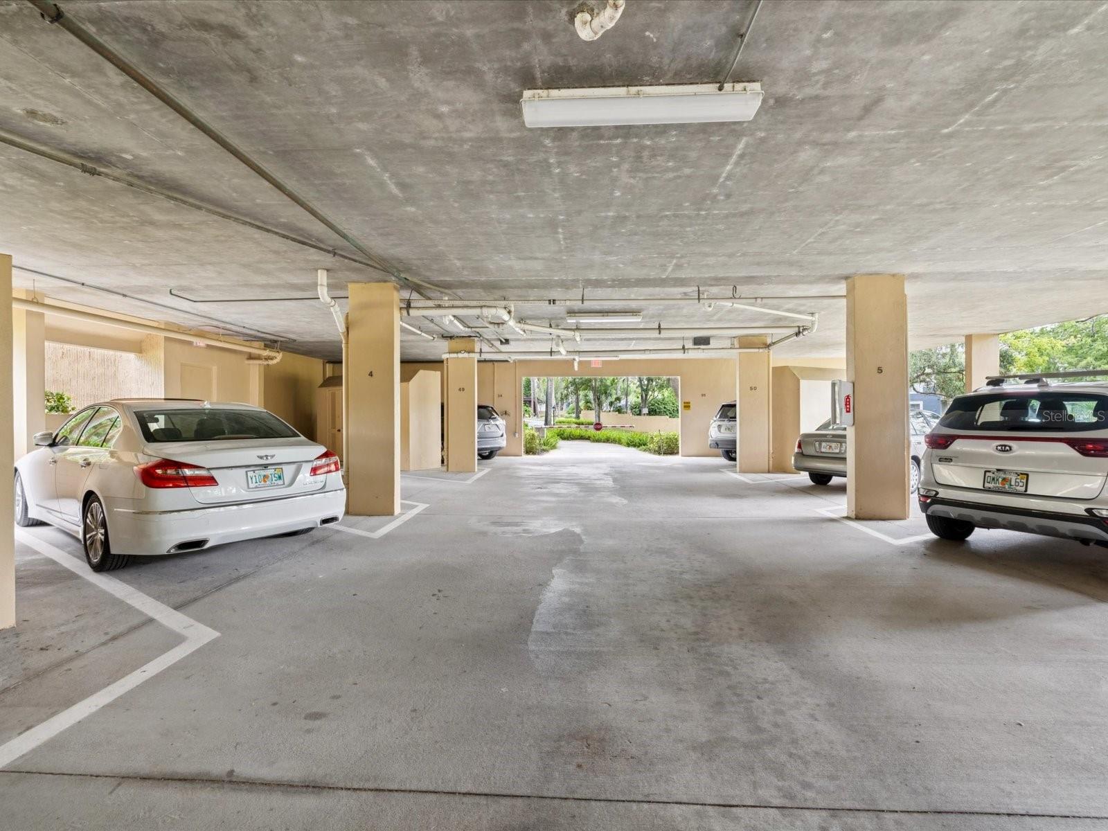 Image 38 of 72 For 3062 Eastland Boulevard 405