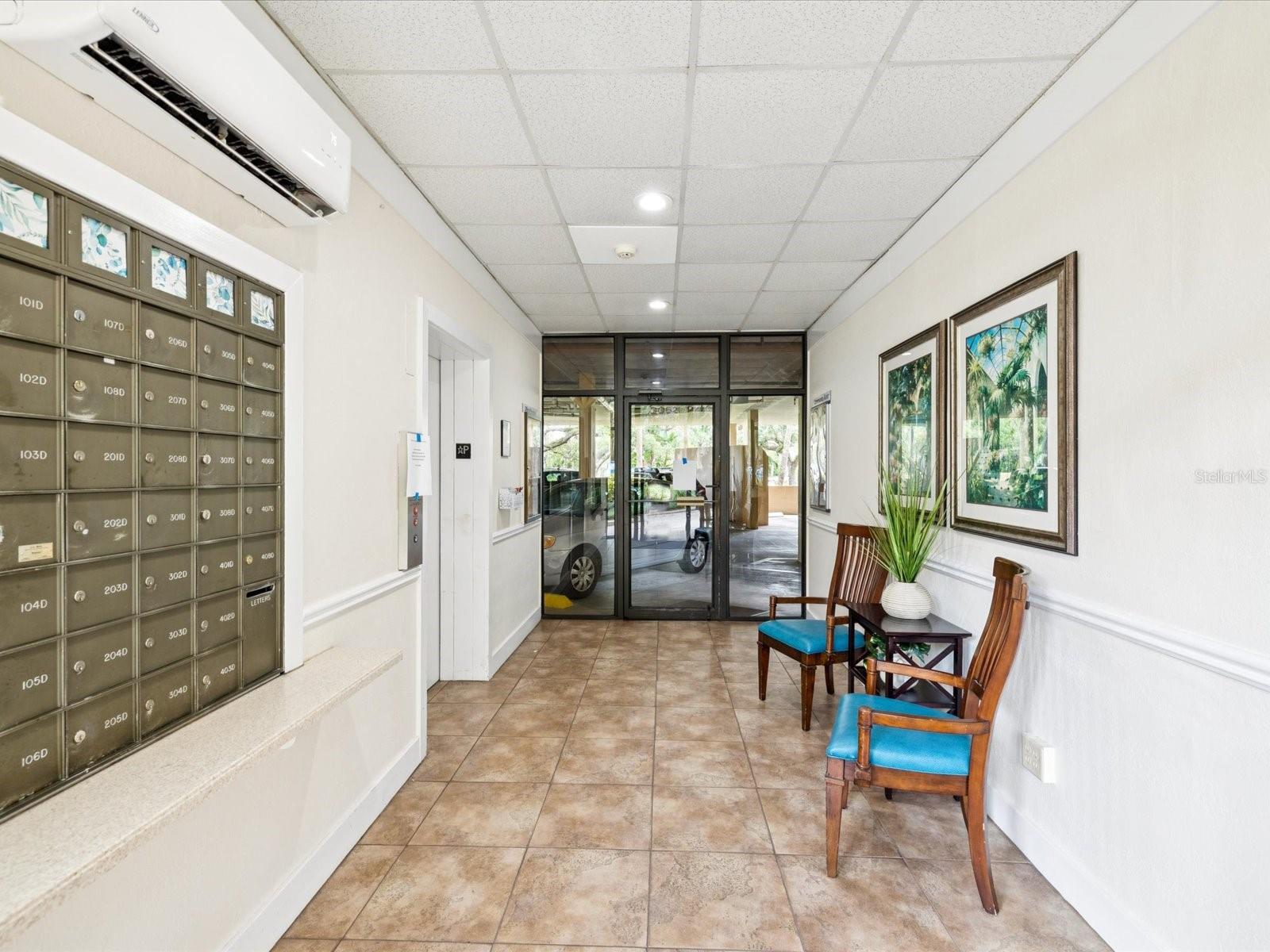 Image 39 of 72 For 3062 Eastland Boulevard 405