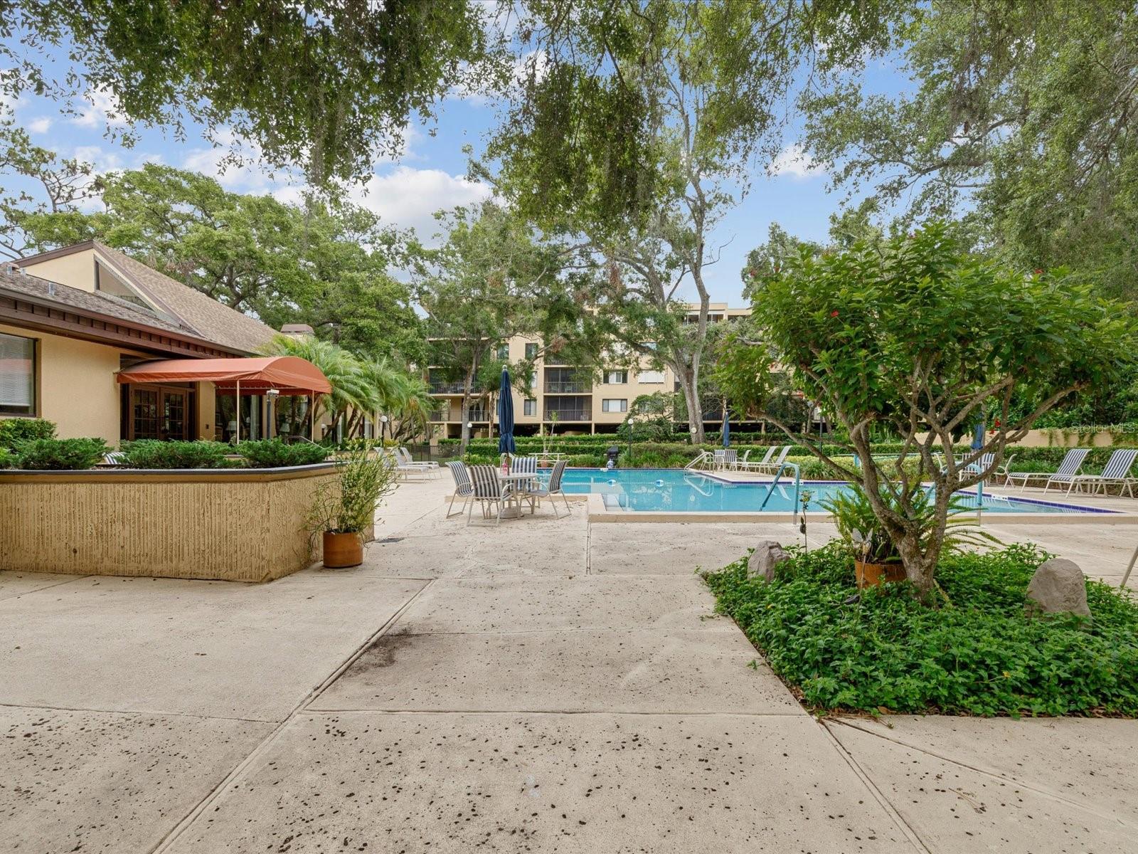 Image 70 of 72 For 3062 Eastland Boulevard 405