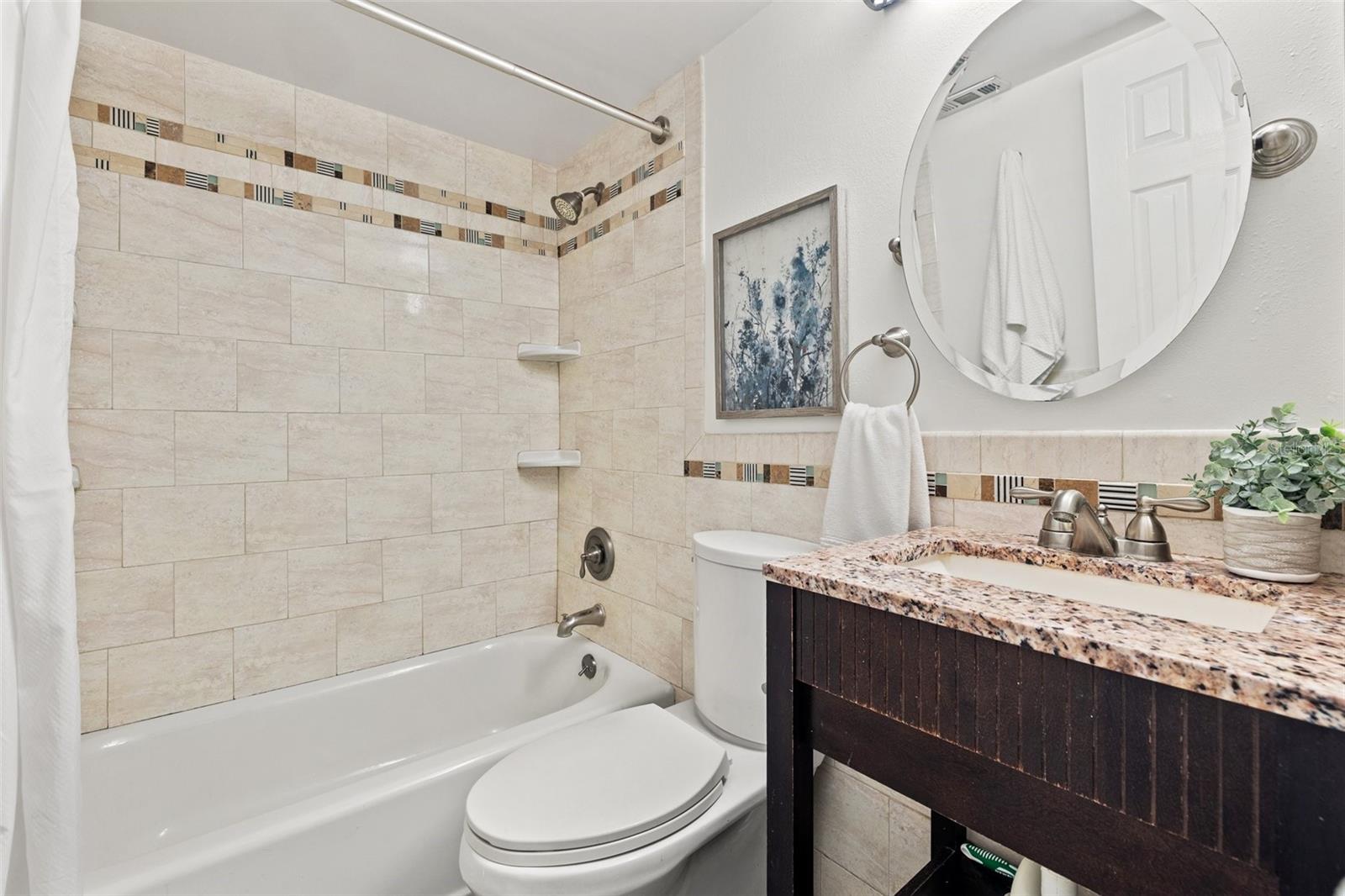 Image 10 of 21 For 232 36th Avenue N 202c