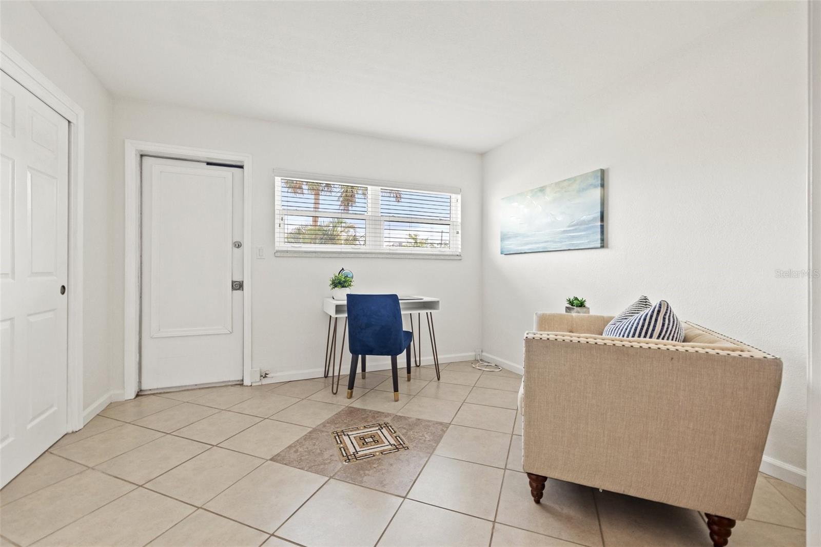 Image 14 of 21 For 232 36th Avenue N 202c