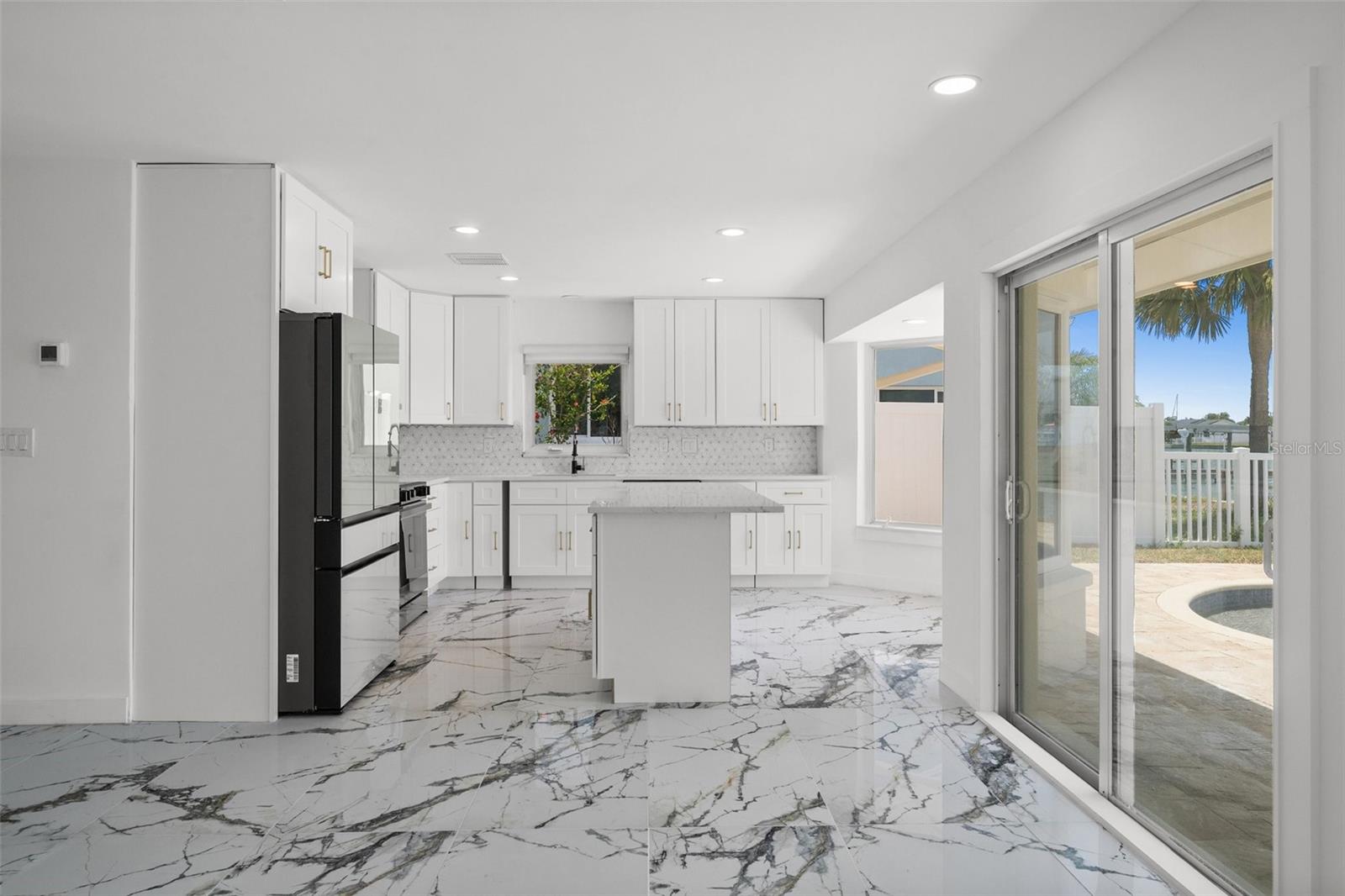 Image 10 of 73 For 600 115th Avenue