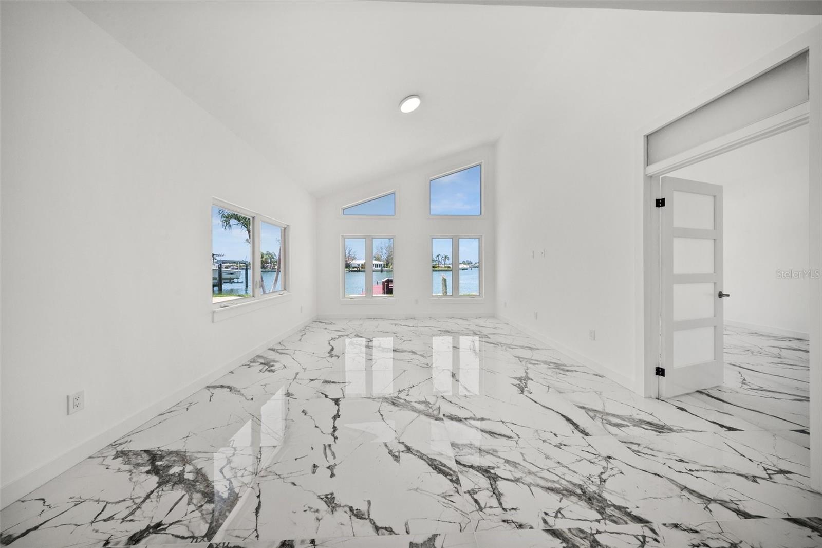 Image 47 of 73 For 600 115th Avenue