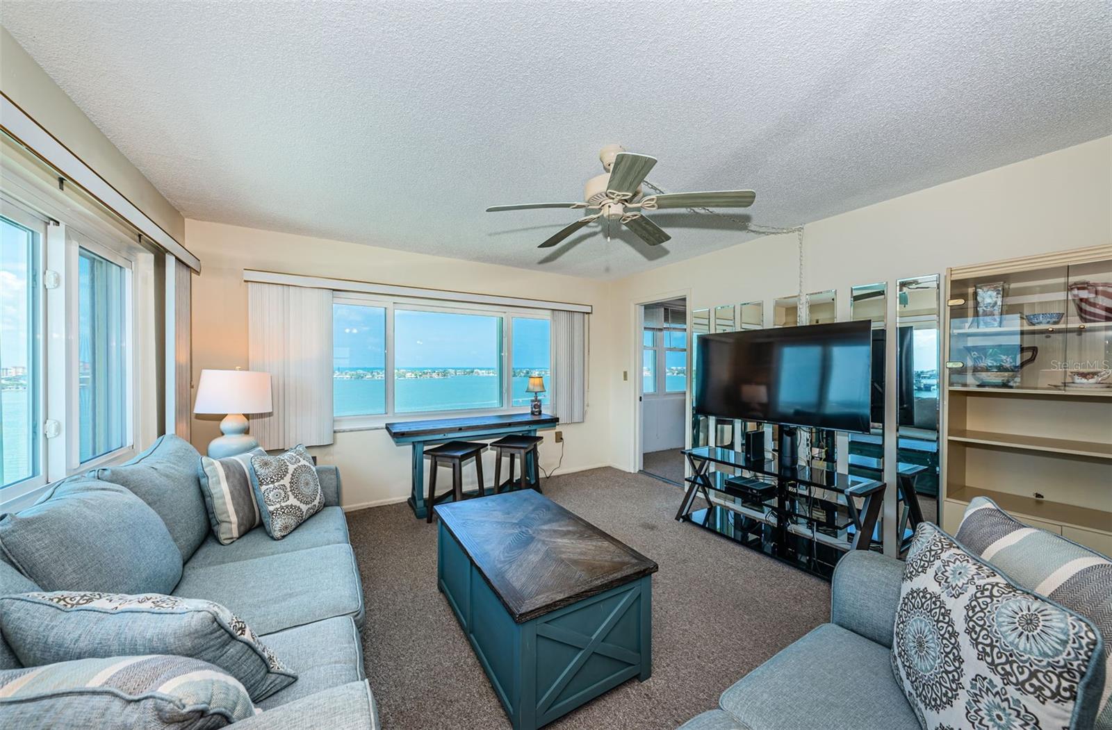 Image 12 of 55 For 4750 Cove Circle 1001