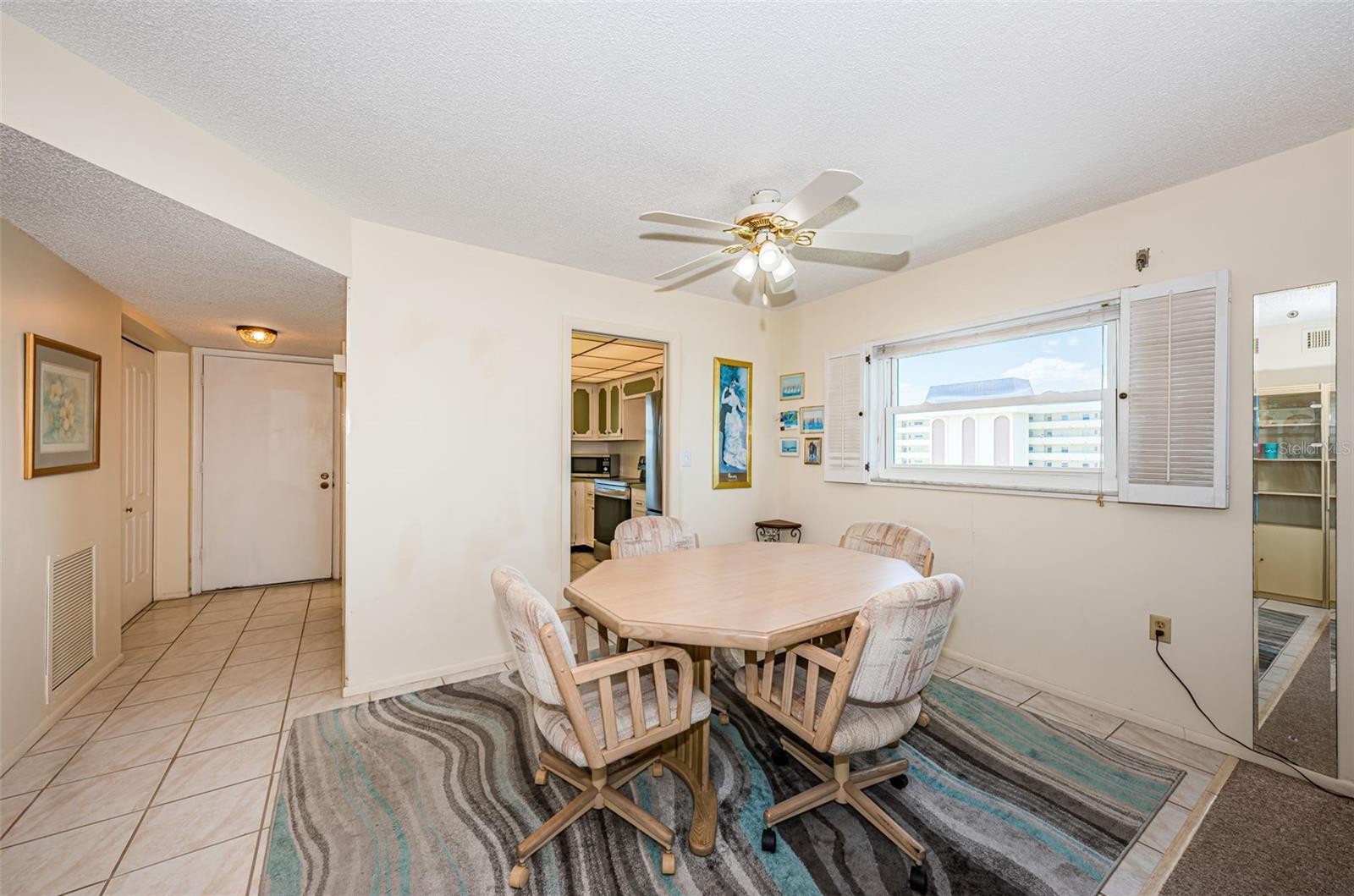 Image 17 of 55 For 4750 Cove Circle 1001