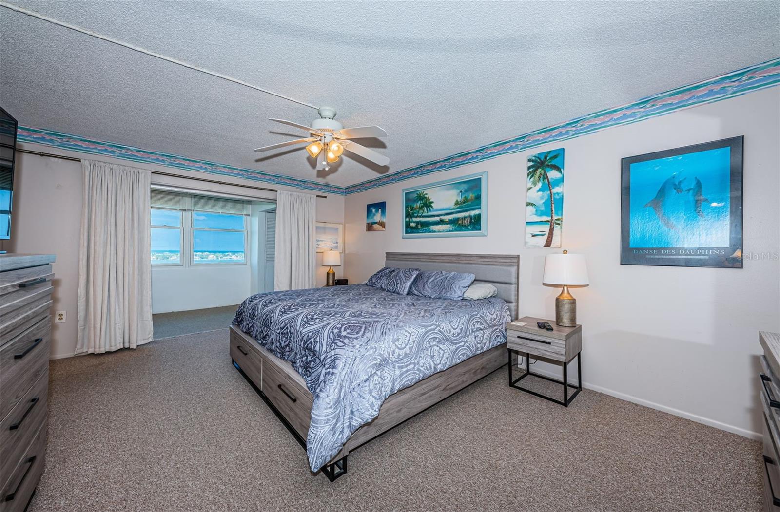 Image 18 of 55 For 4750 Cove Circle 1001