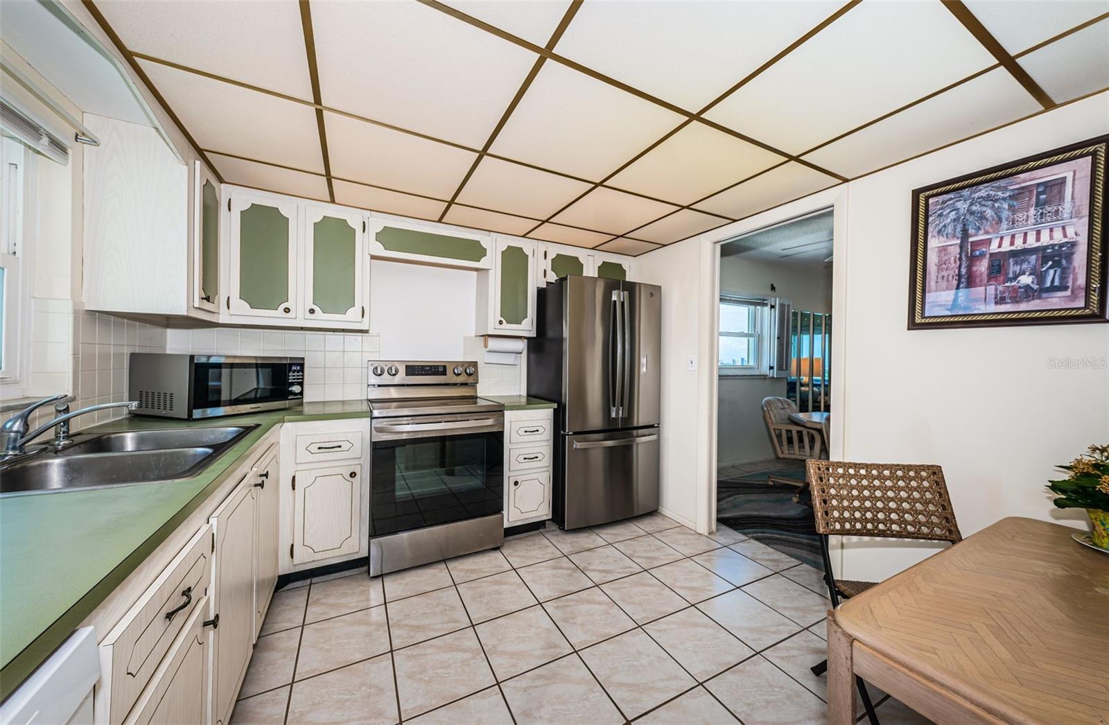 Image 4 of 55 For 4750 Cove Circle 1001