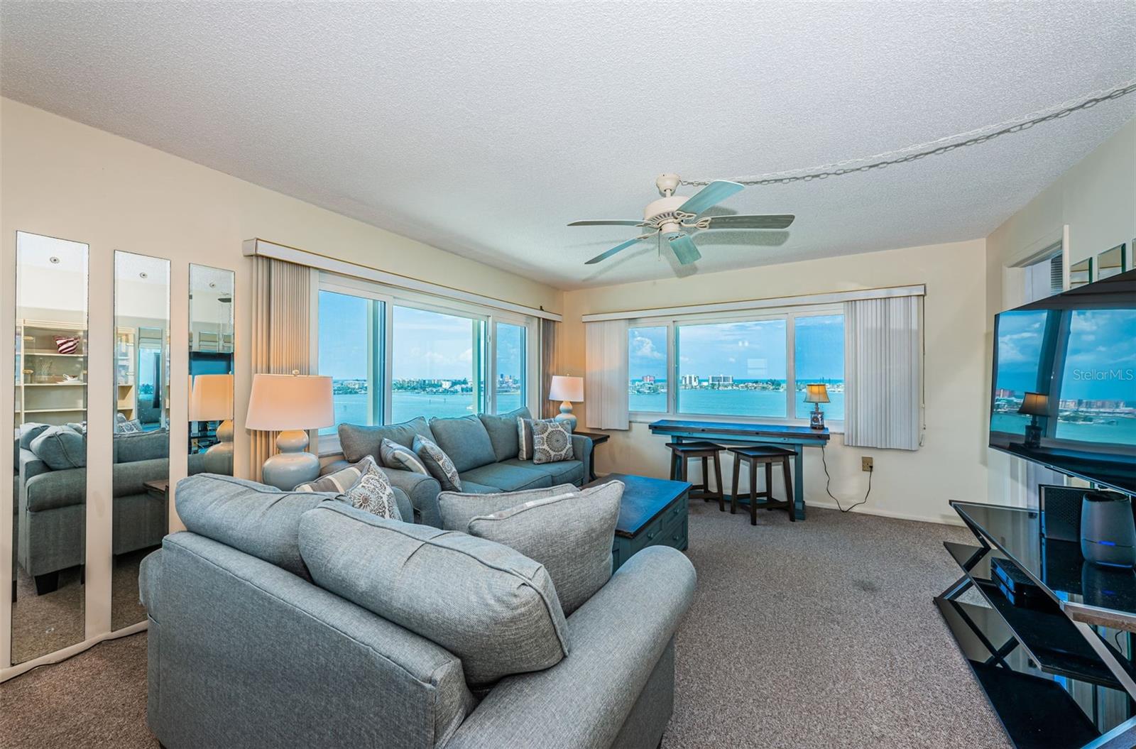 Image 8 of 55 For 4750 Cove Circle 1001