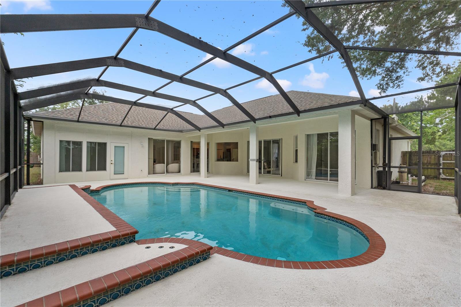 Listing photo id 35 for 2901 Laurel Meadow Court