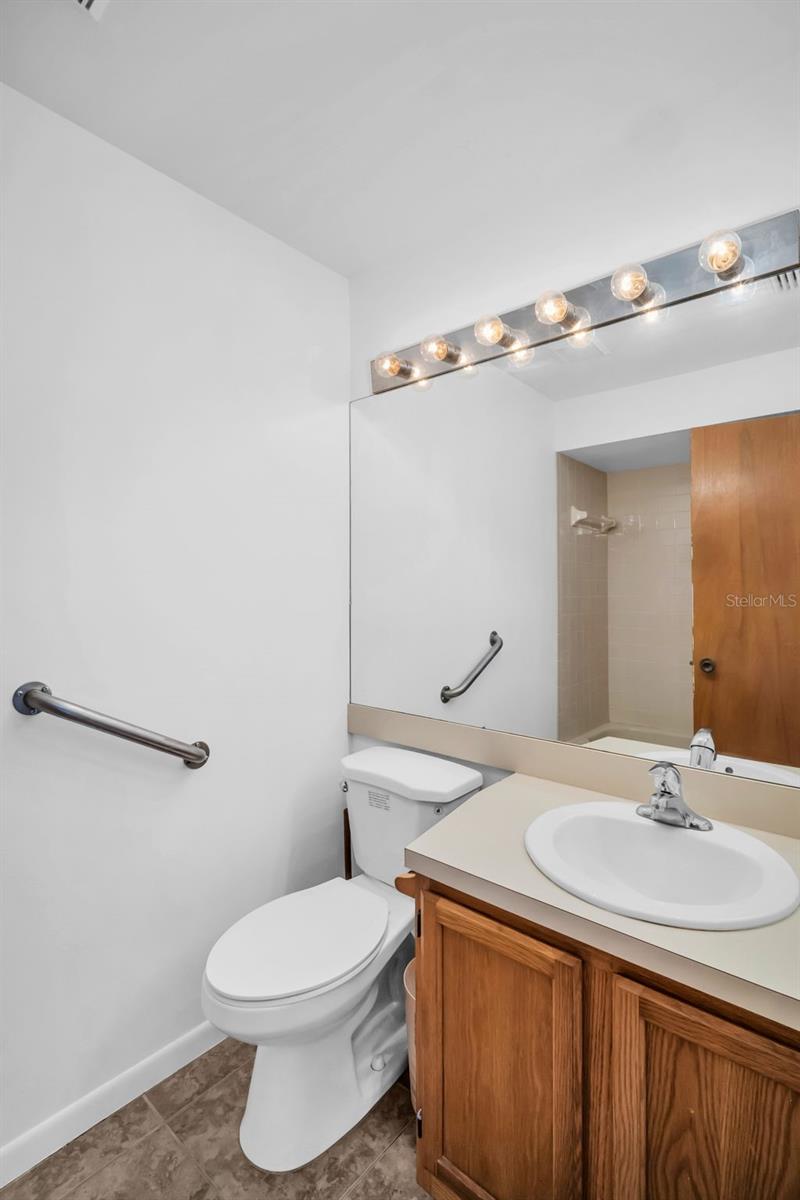 Image 15 of 28 For 2749 Countryside Boulevard 20