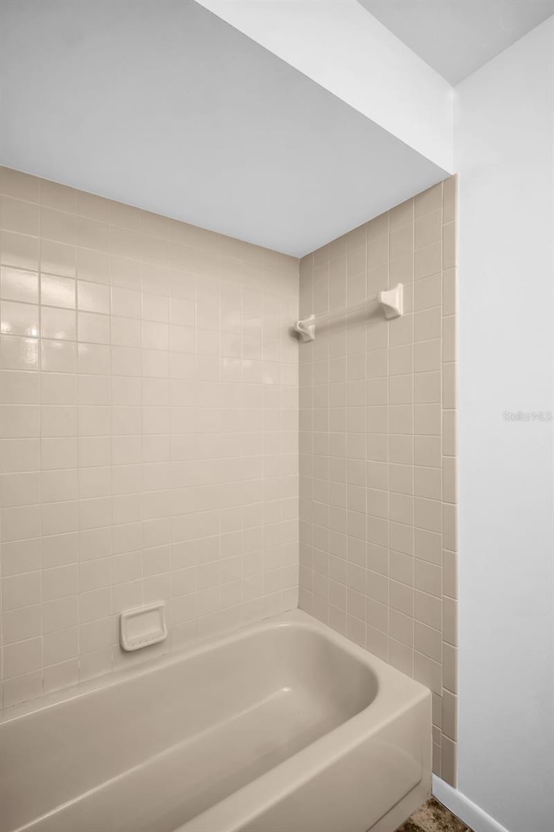 Image 16 of 28 For 2749 Countryside Boulevard 20