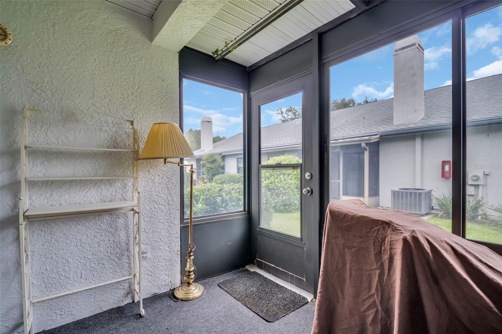 Image 6 of 28 For 2749 Countryside Boulevard 20