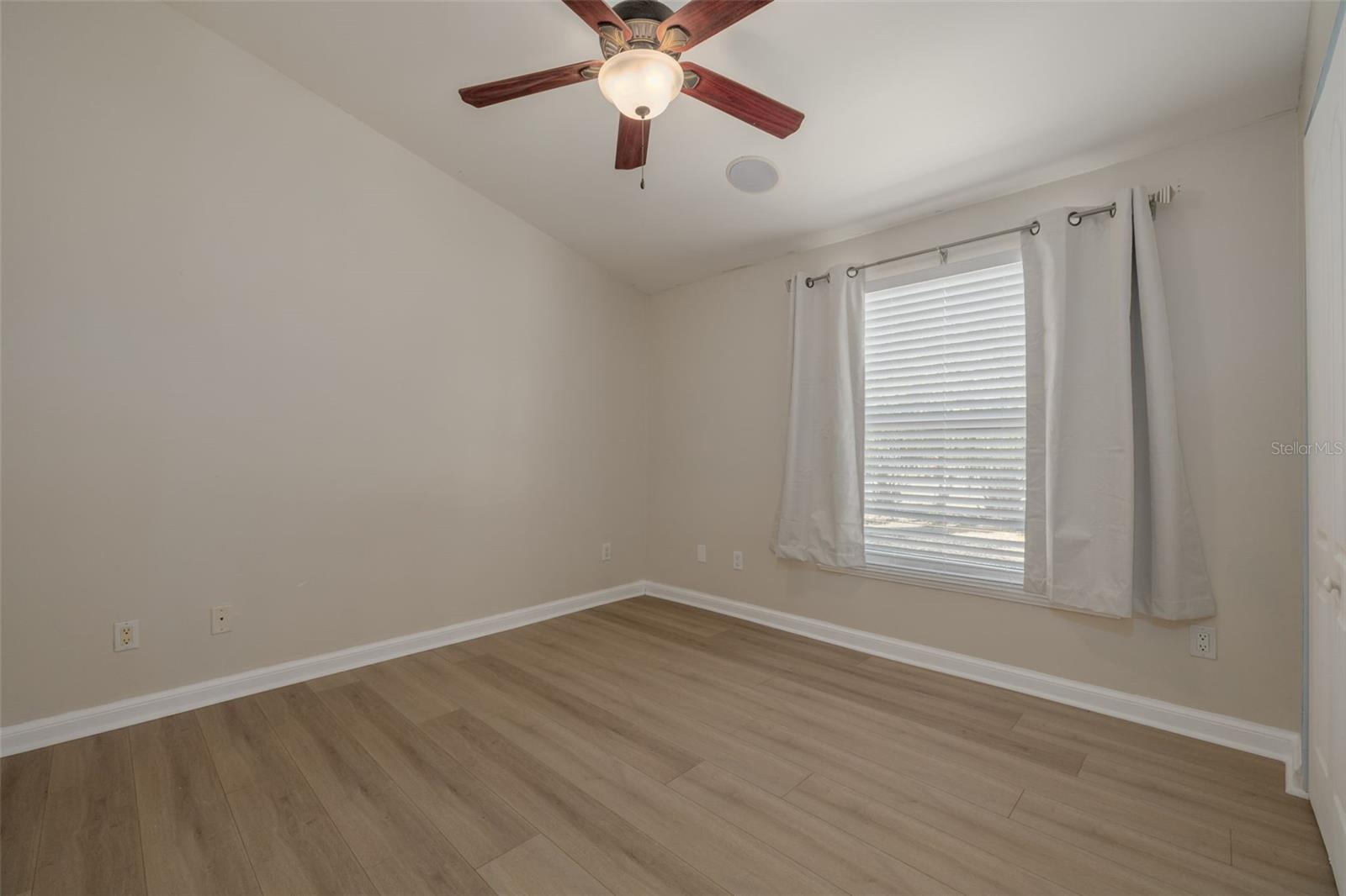 Image 15 of 30 For 941 65th Street S