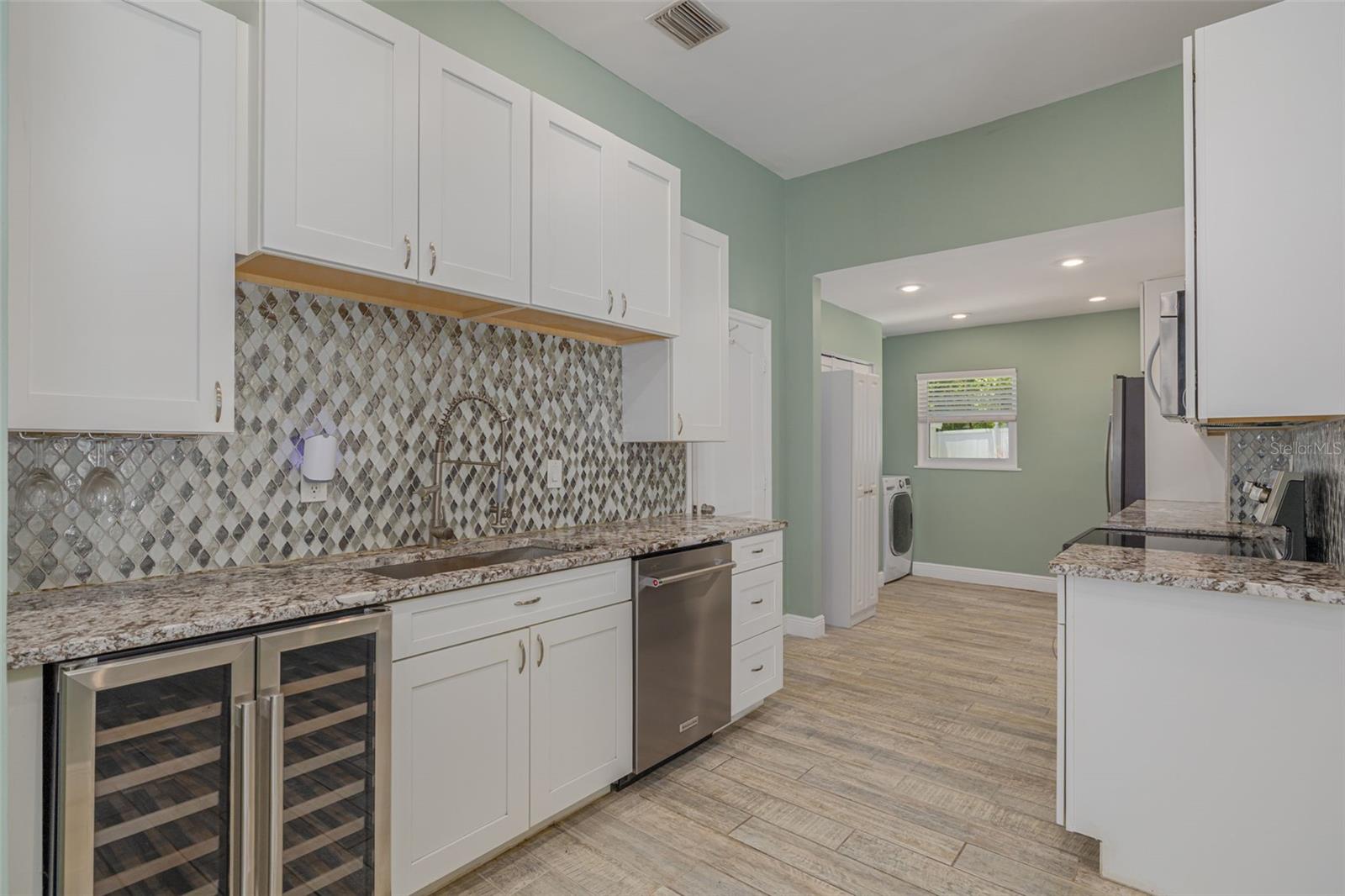 Image 5 of 30 For 941 65th Street S