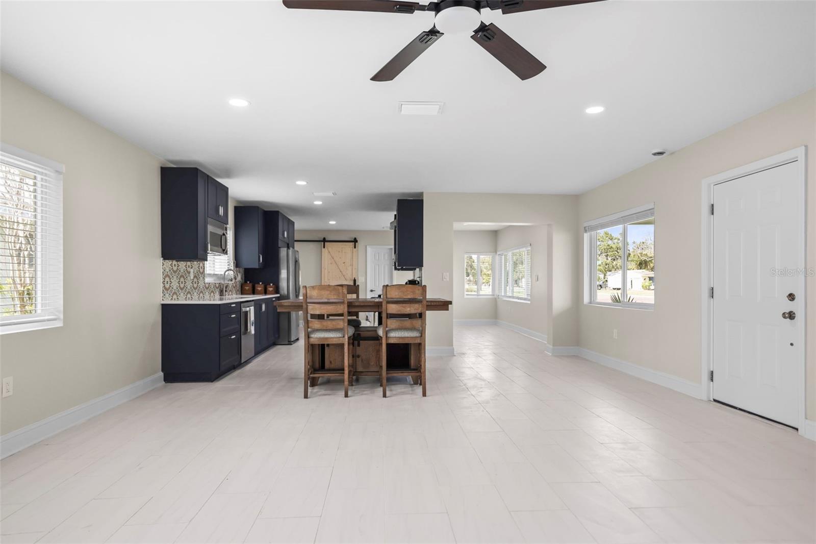 Image 11 of 59 For 1794 Santa Barbara Dr