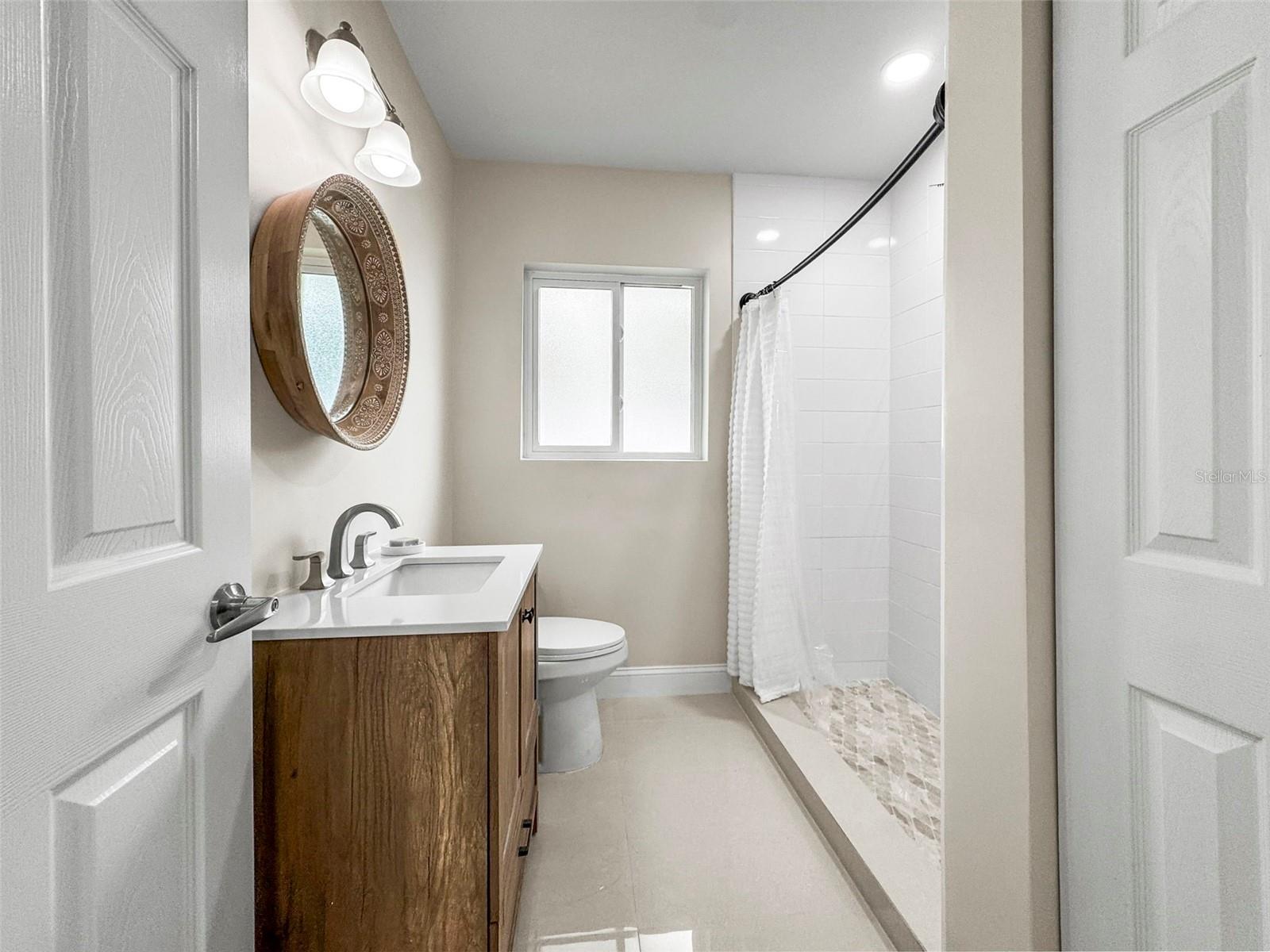 Image 40 of 59 For 1794 Santa Barbara Dr