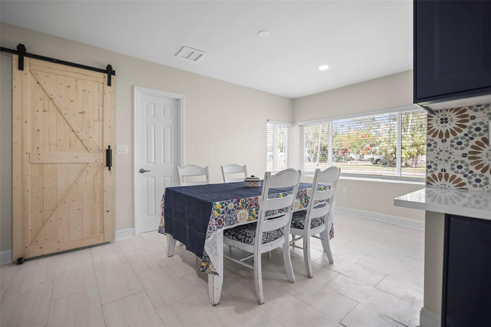 Image 9 of 59 For 1794 Santa Barbara Dr