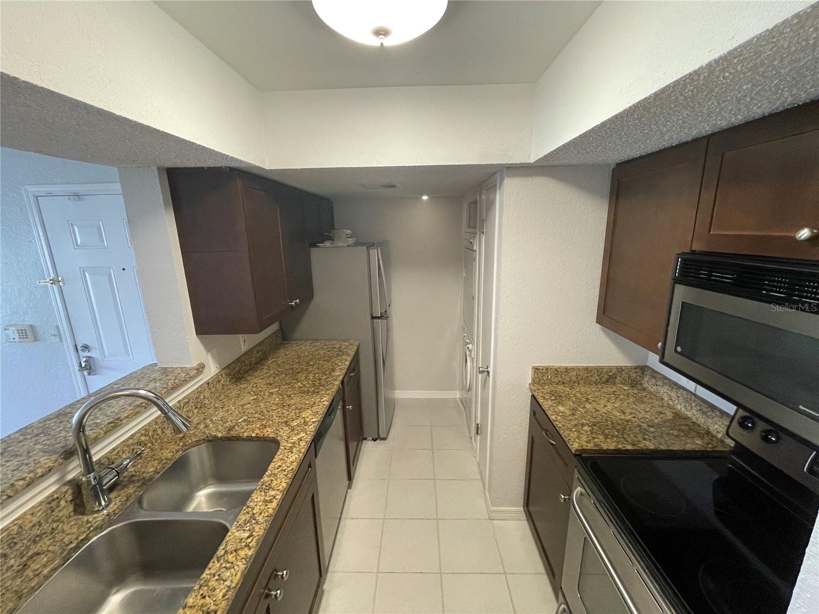 Image 7 of 21 For 10200 Gandy Boulevard N 723