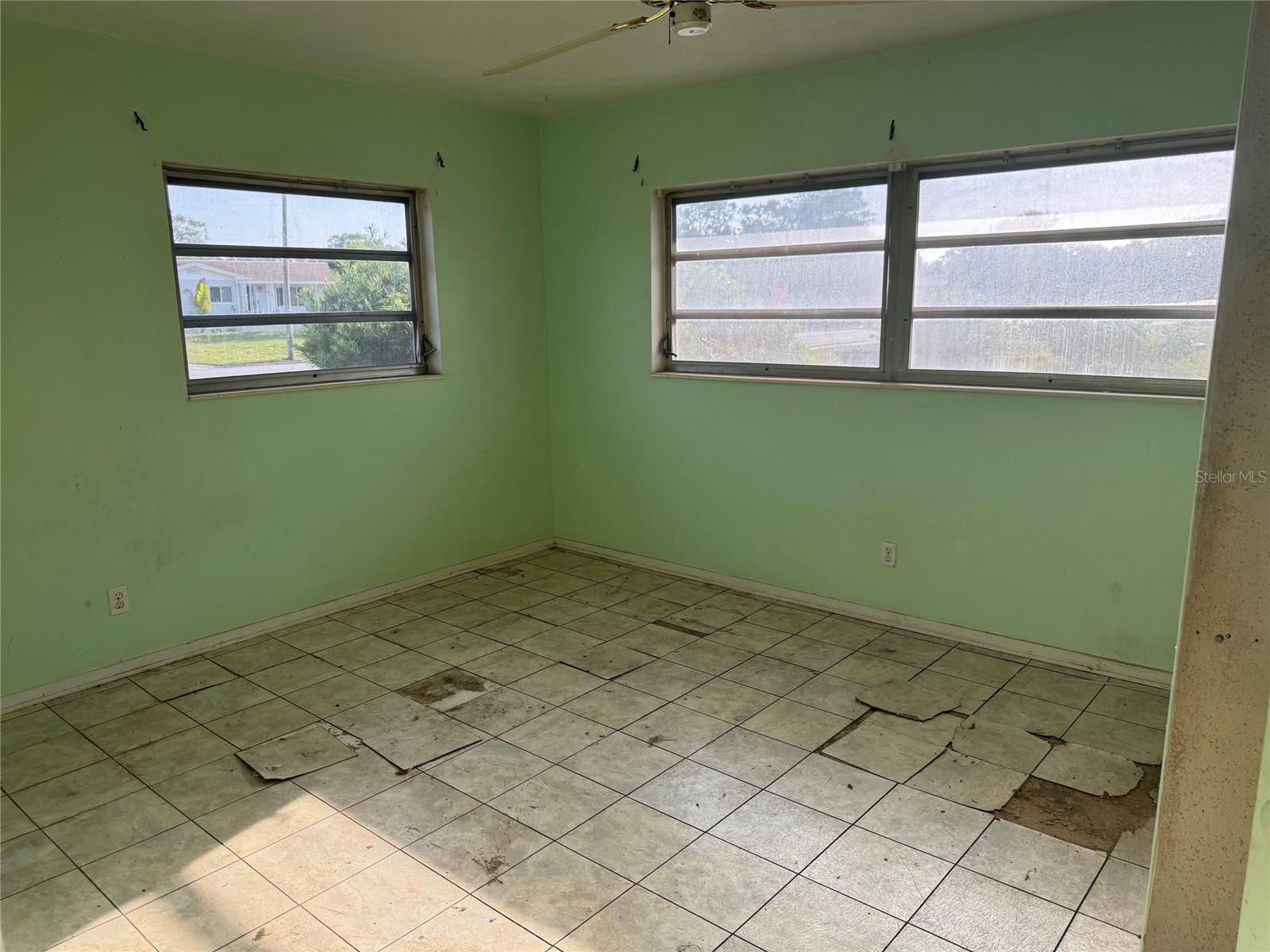 Image 15 of 25 For 5600 9th Avenue N