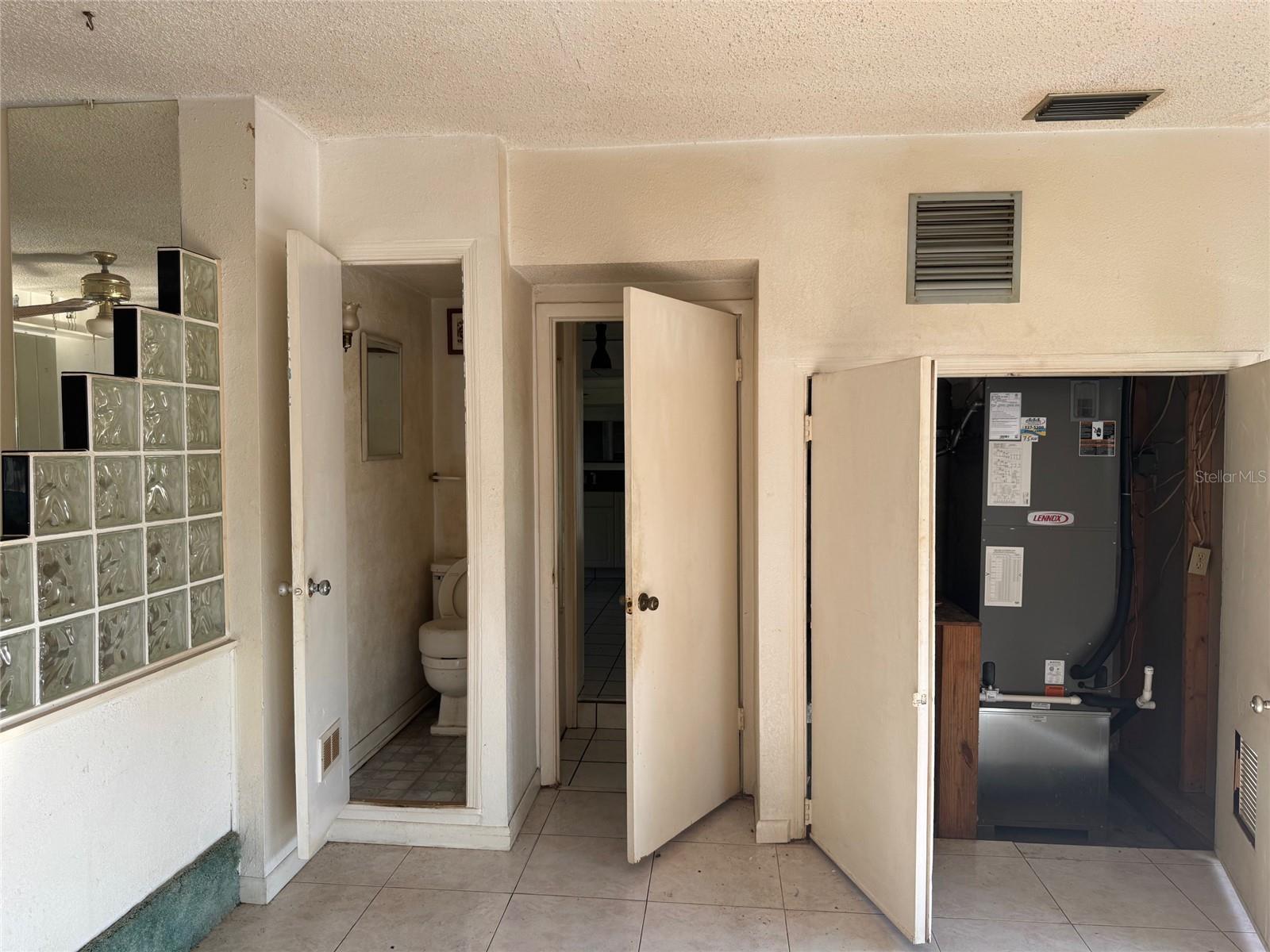 Image 18 of 25 For 5600 9th Avenue N