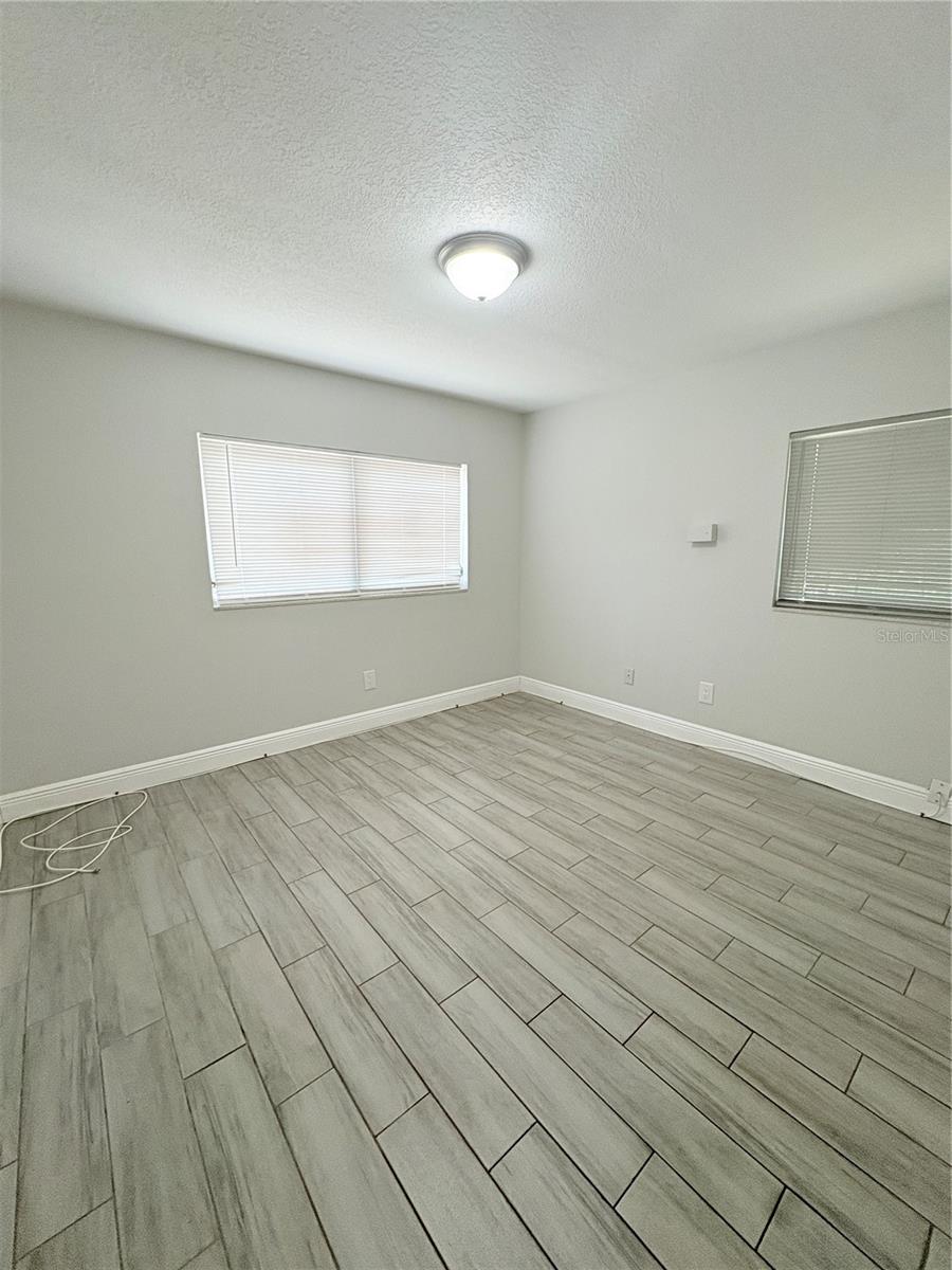 Image 12 of 30 For 4203 Yukon Street