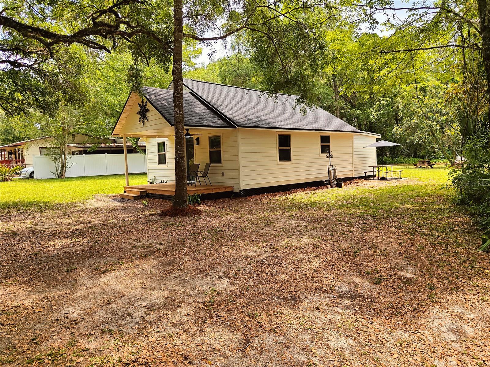 Image 11 of 19 For 18452 Fort Dade Avenue