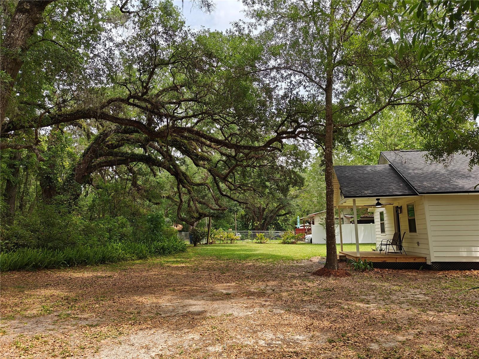 Image 12 of 19 For 18452 Fort Dade Avenue