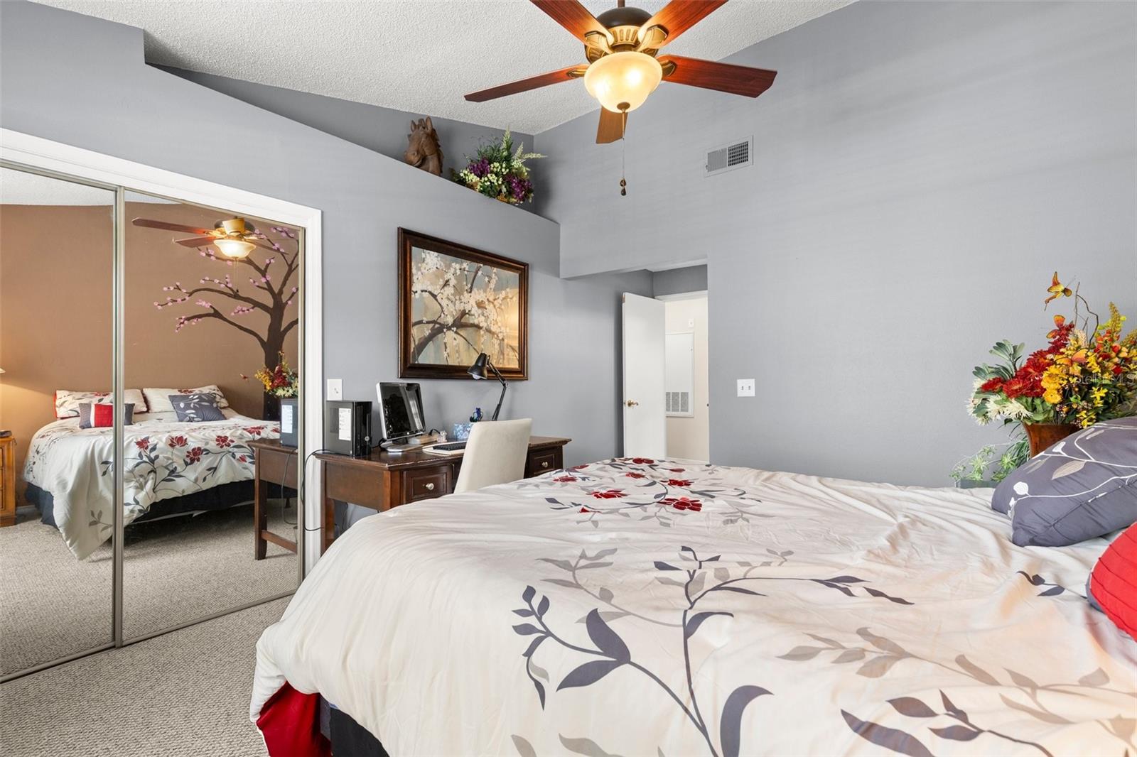 Image 15 of 42 For 5100 Burchette Road 2702