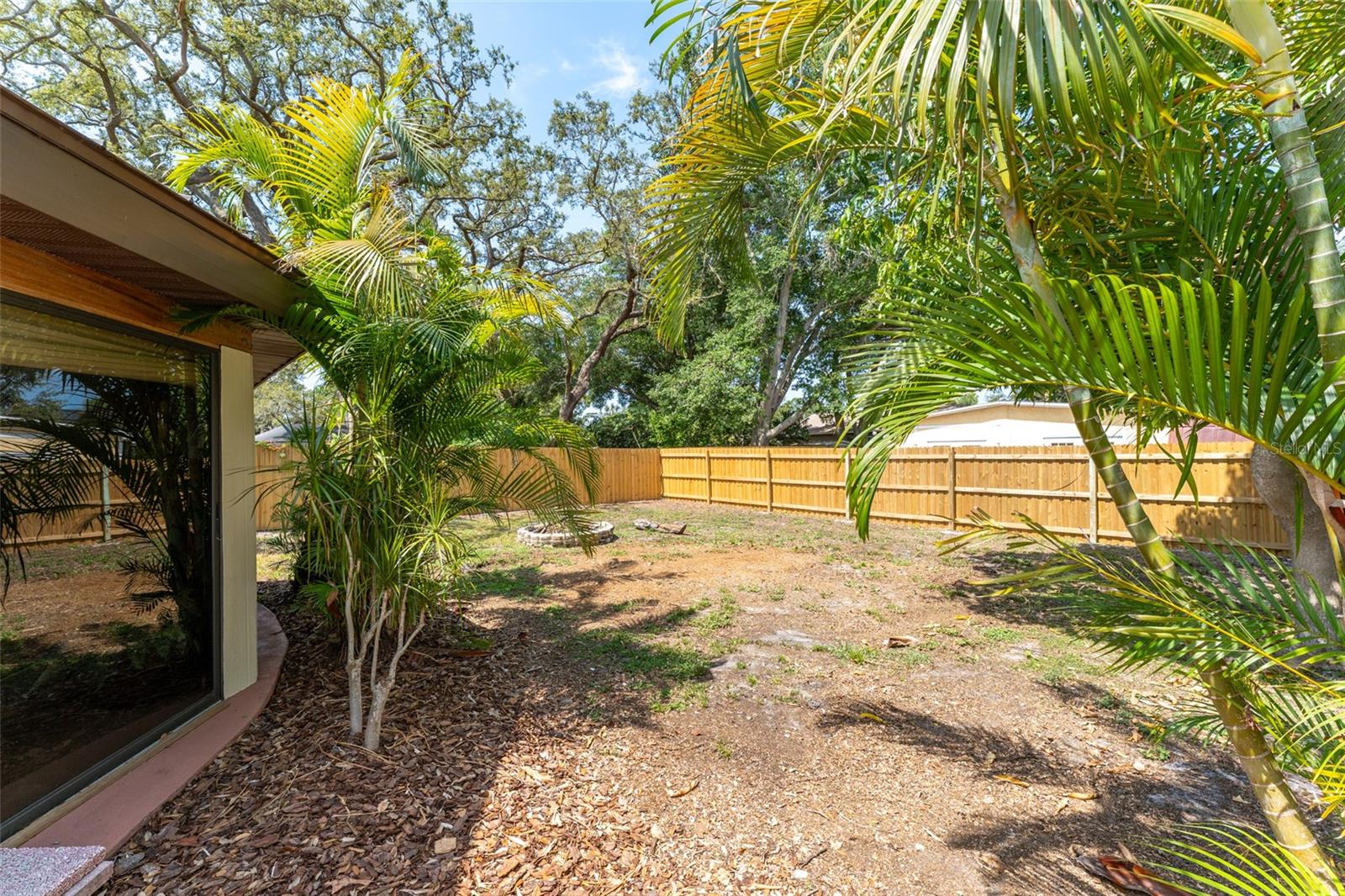 Image 18 of 45 For 11988 117th Street