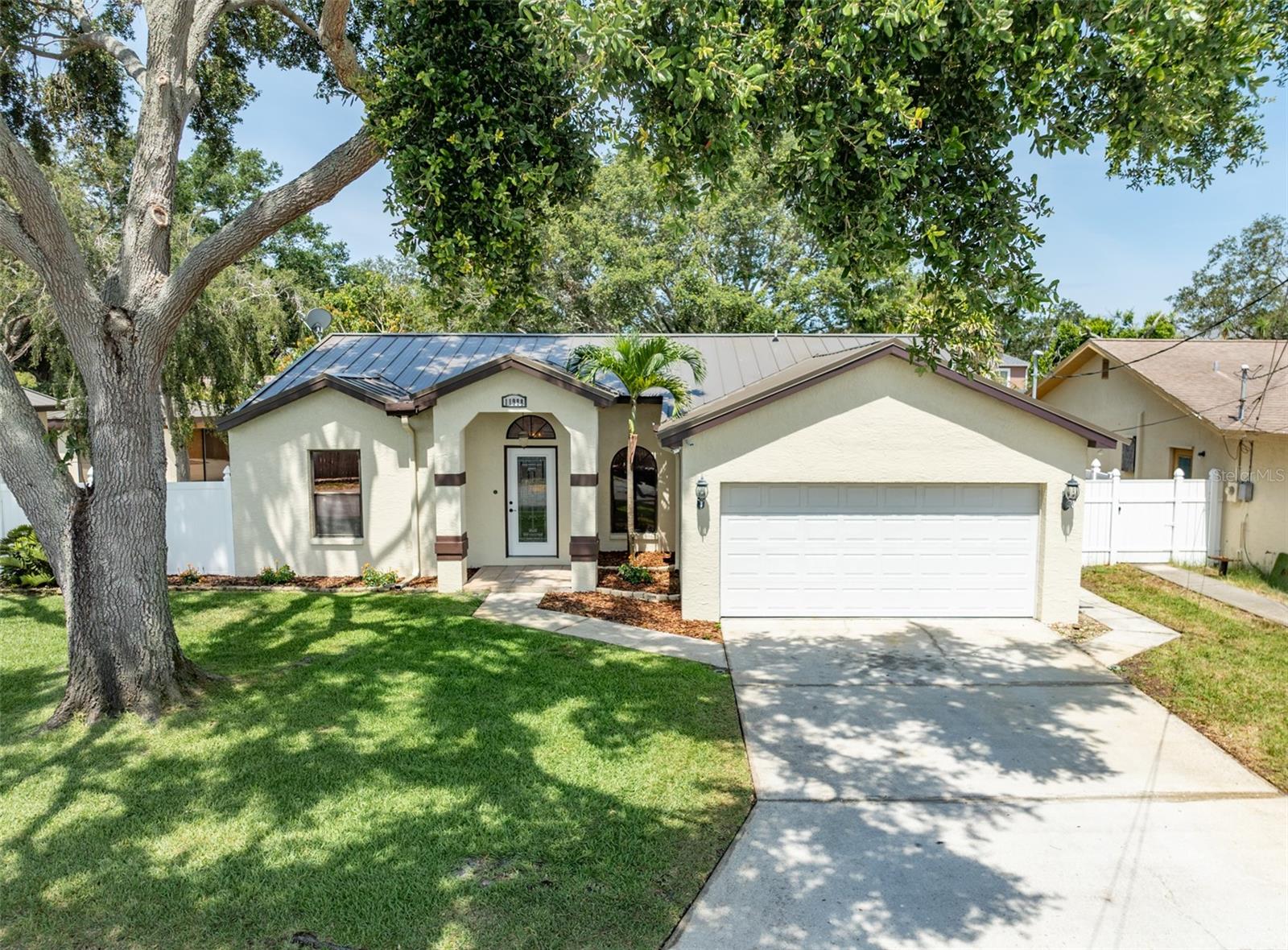 Image 4 of 45 For 11988 117th Street