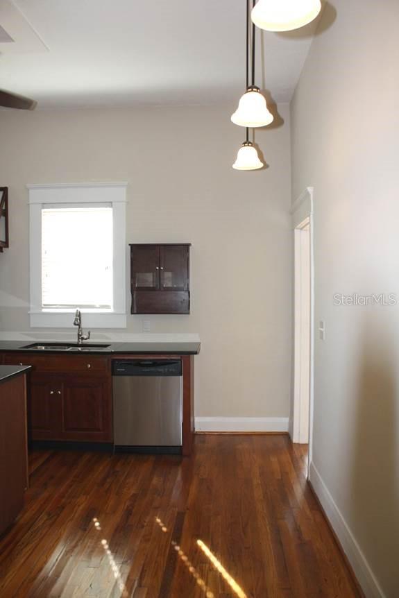 Image 7 of 14 For 2406 Morgan Street