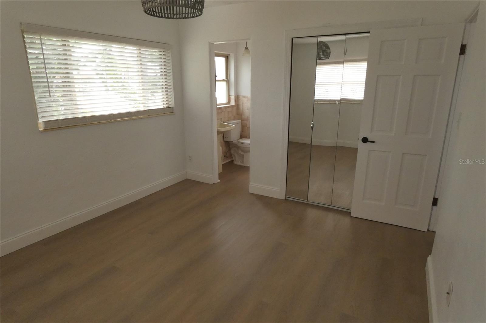 Image 15 of 21 For 8468 7th Way N