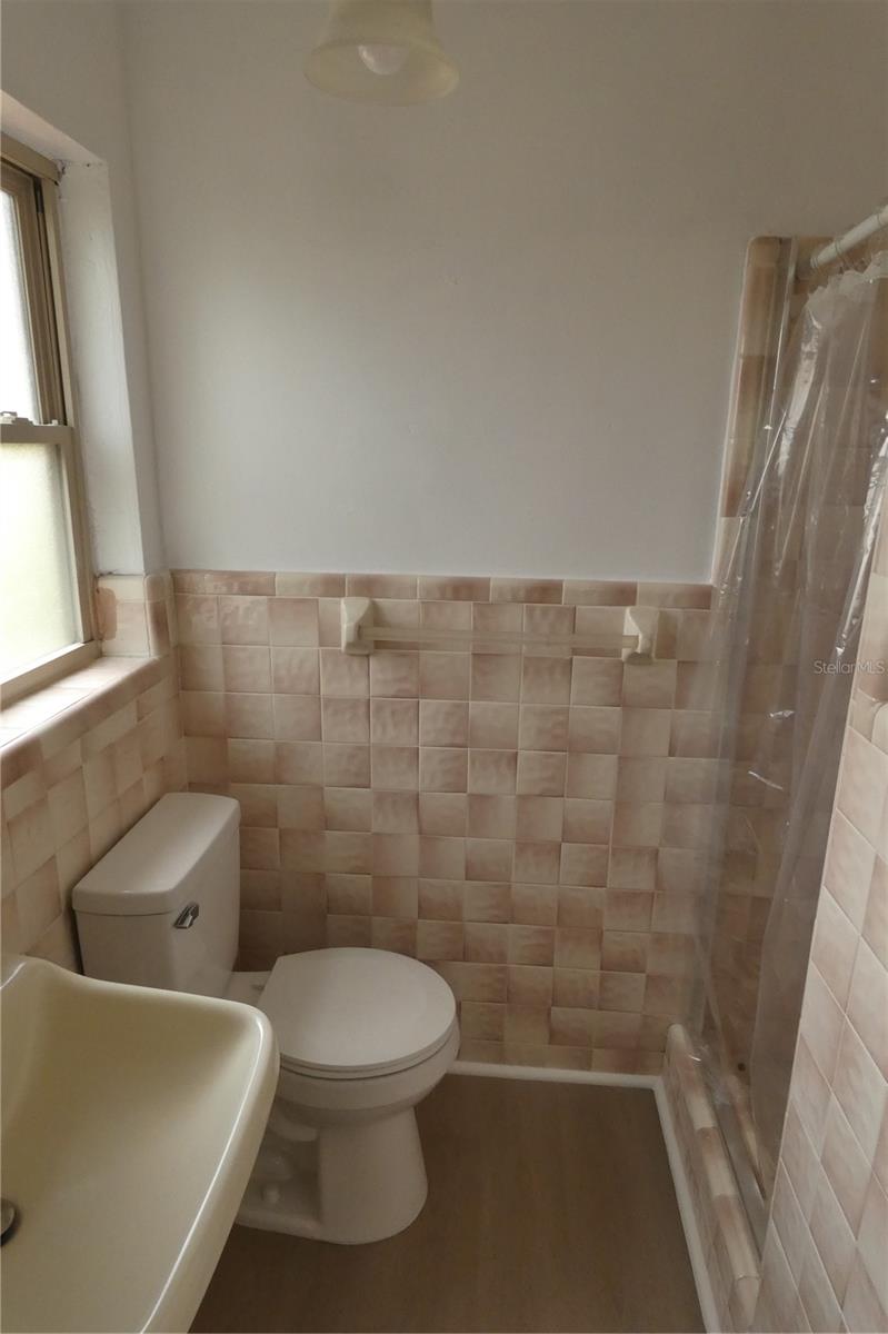 Image 17 of 21 For 8468 7th Way N