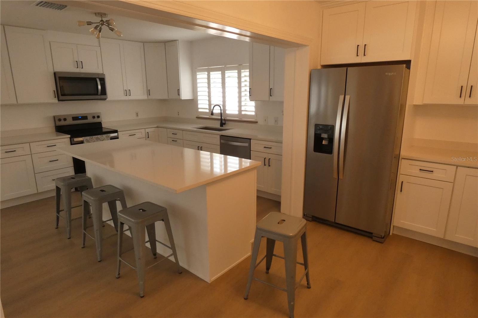 Image 6 of 21 For 8468 7th Way N