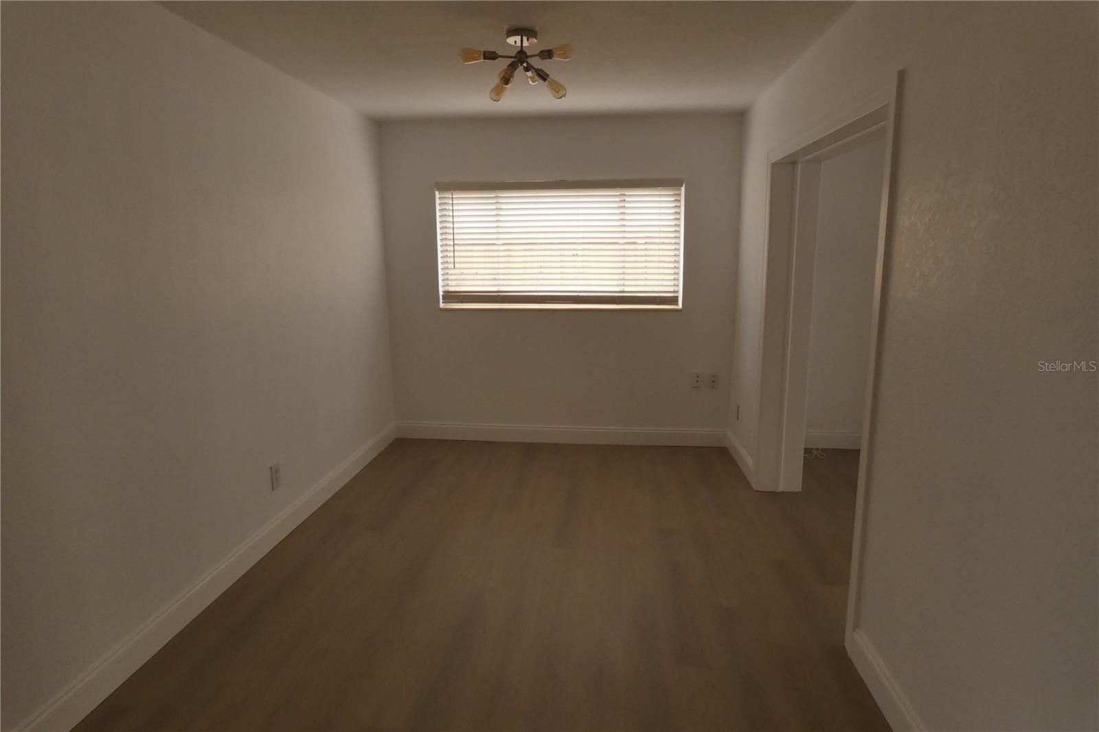 Image 9 of 21 For 8468 7th Way N