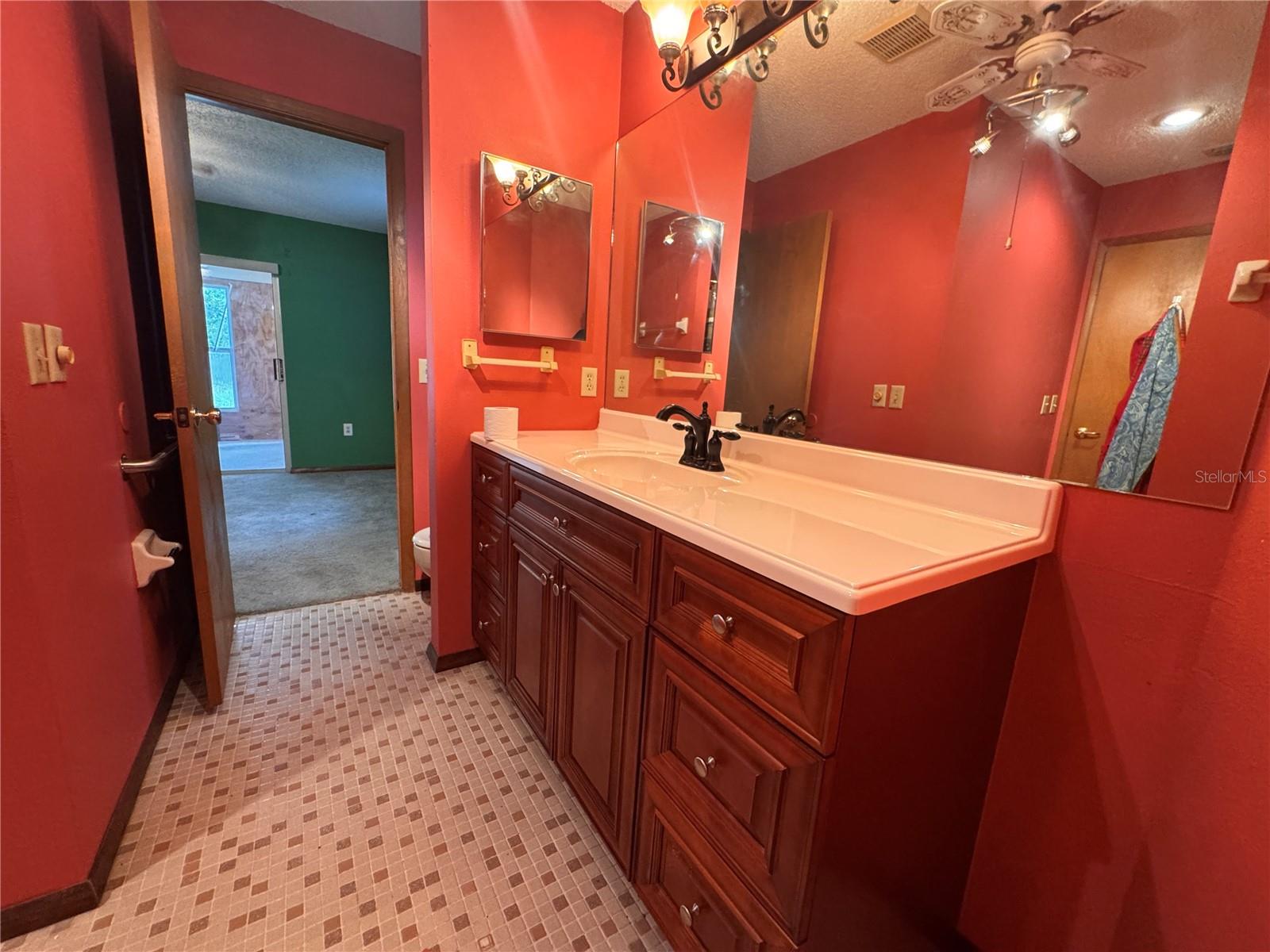Image 4 of 11 For 11394 Collingswood Street