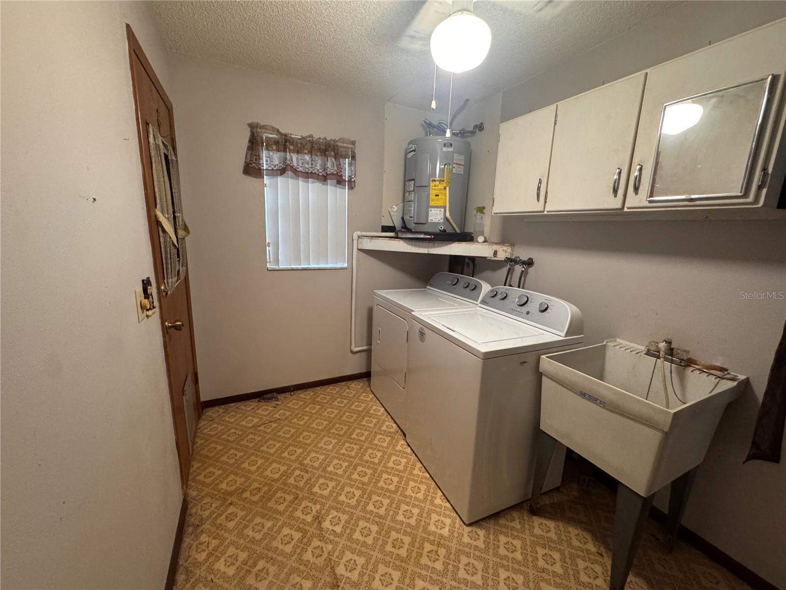 Image 9 of 11 For 11394 Collingswood Street