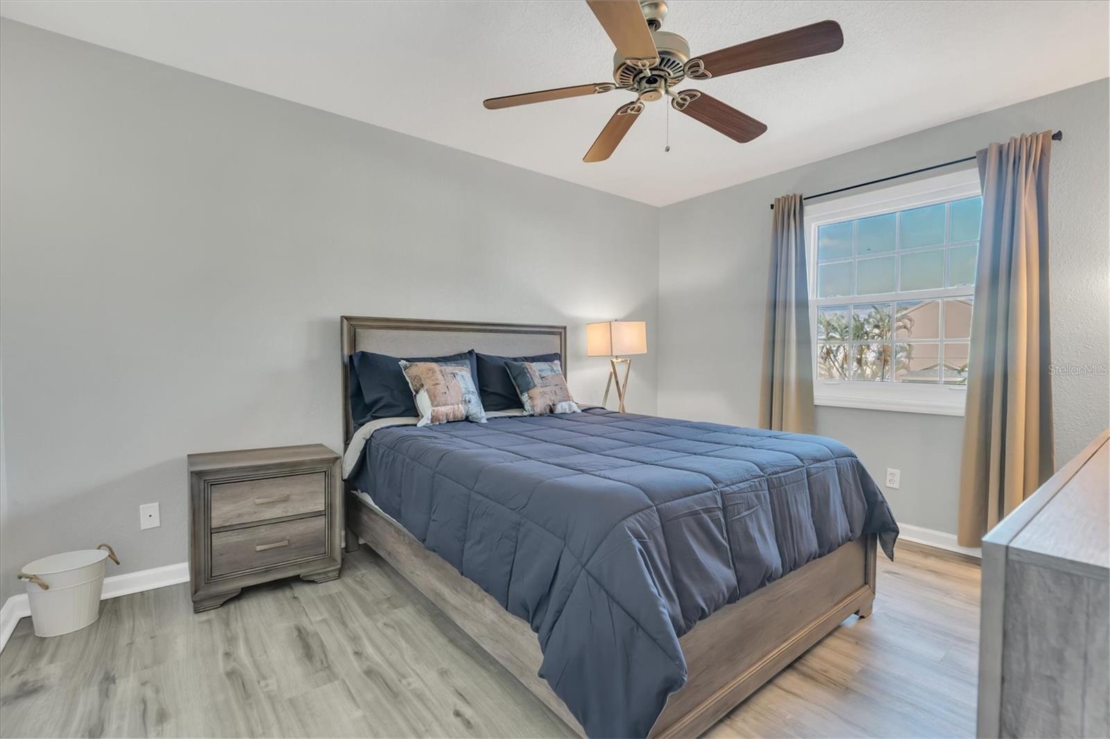 Image 14 of 43 For 102 Pompano Drive Se C