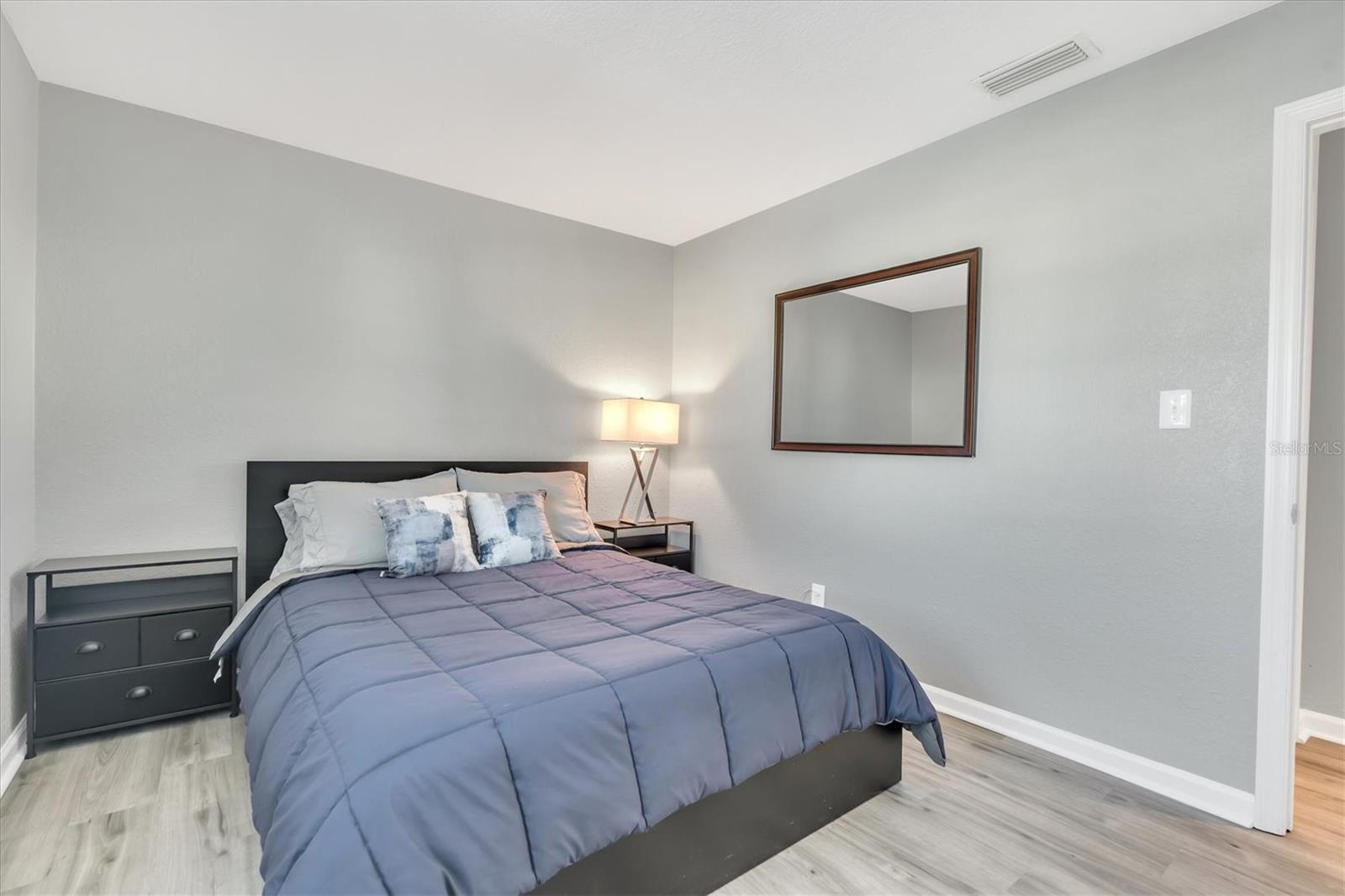 Image 19 of 43 For 102 Pompano Drive Se C