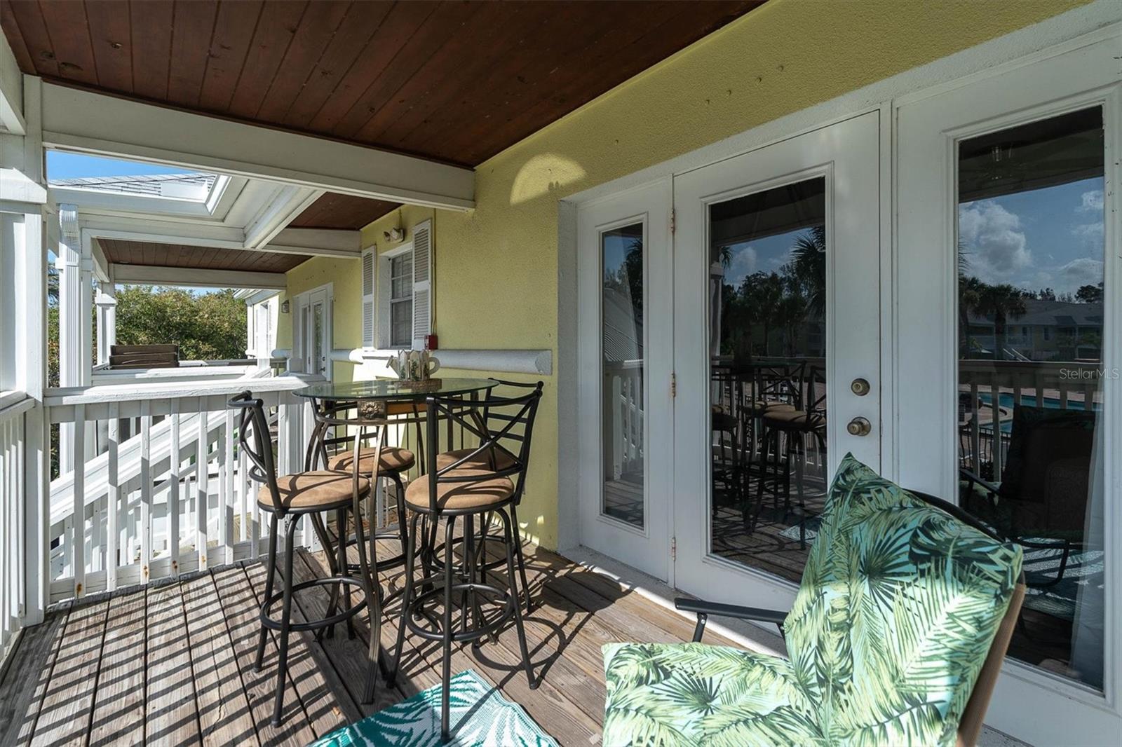 Image 21 of 43 For 102 Pompano Drive Se C
