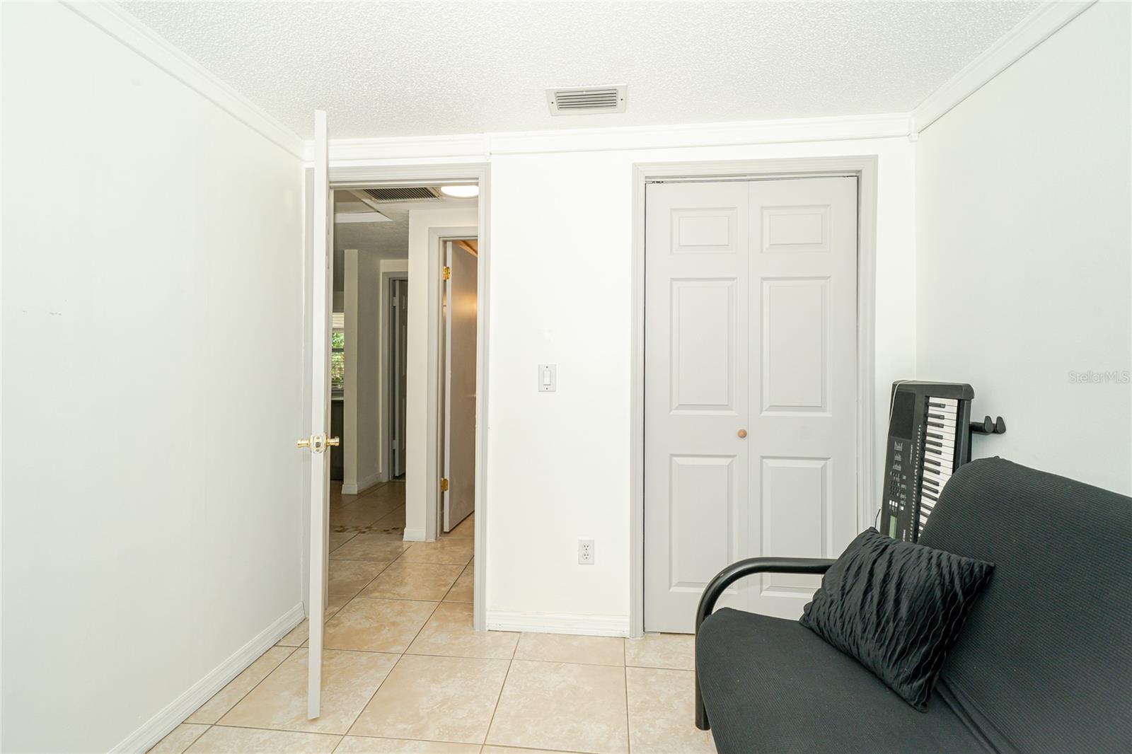 Image 20 of 45 For 3217 Saddlebrook Avenue