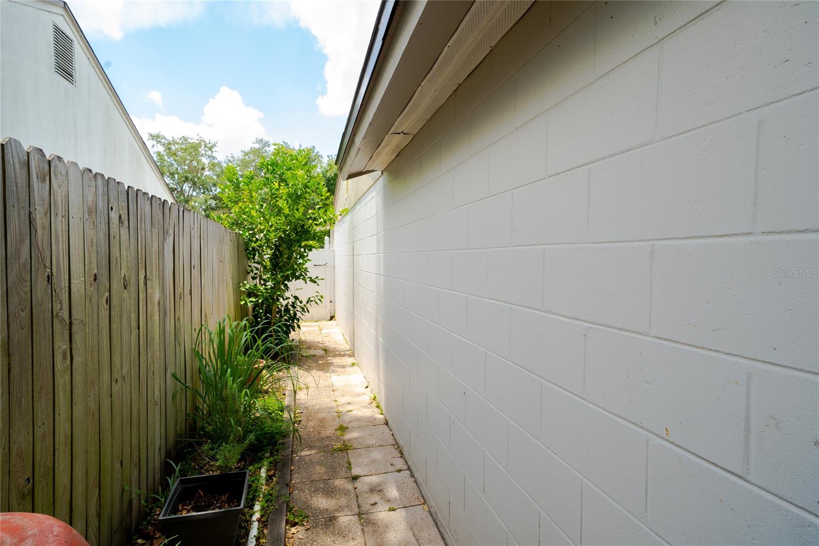 Image 40 of 45 For 3217 Saddlebrook Avenue
