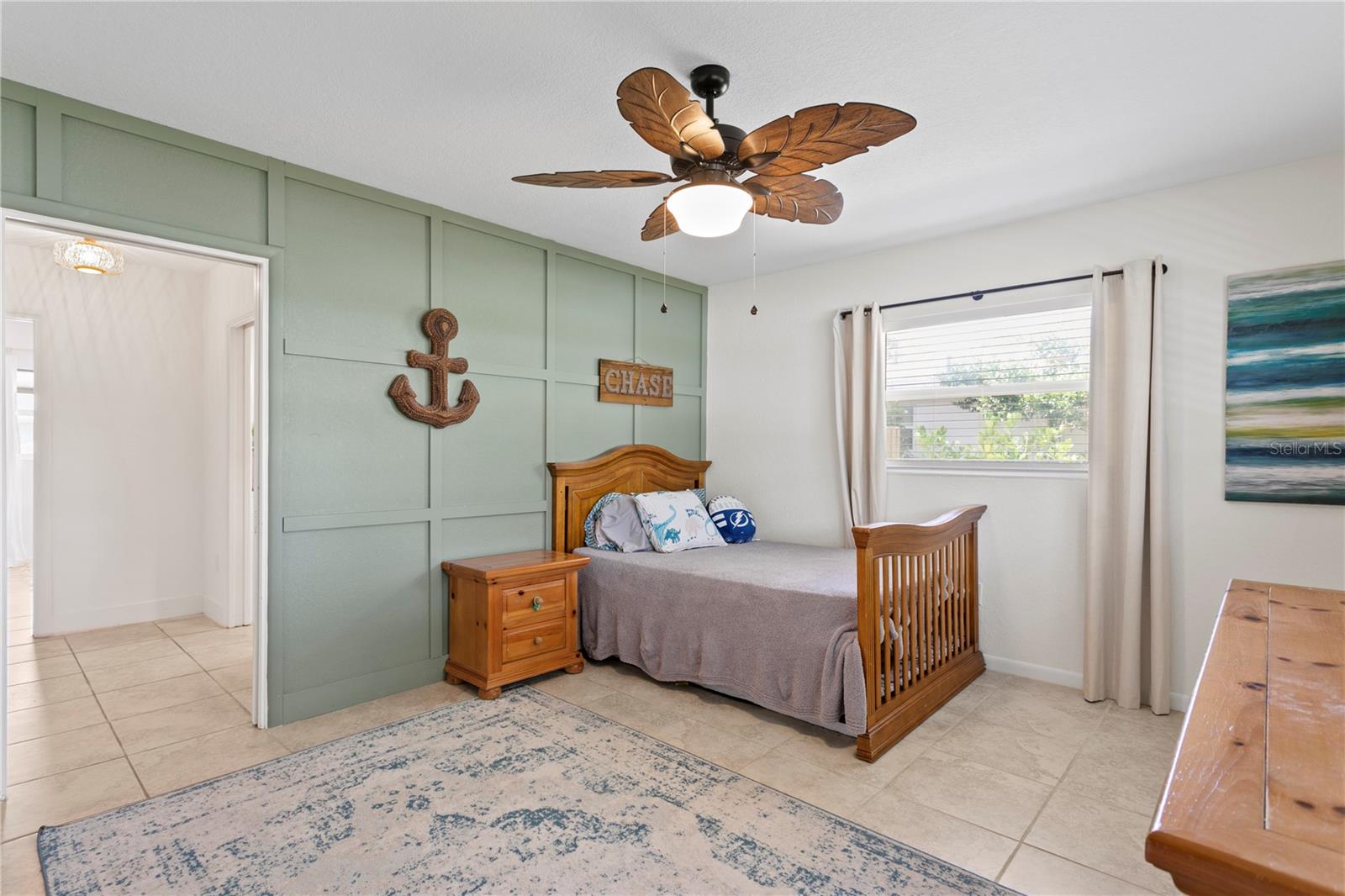 Image 30 of 49 For 125 Live Oak Lane