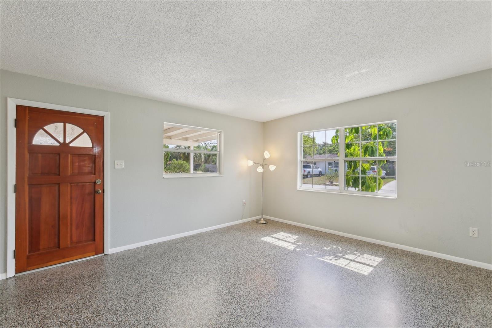 Image 10 of 41 For 2044 Temple Terrace